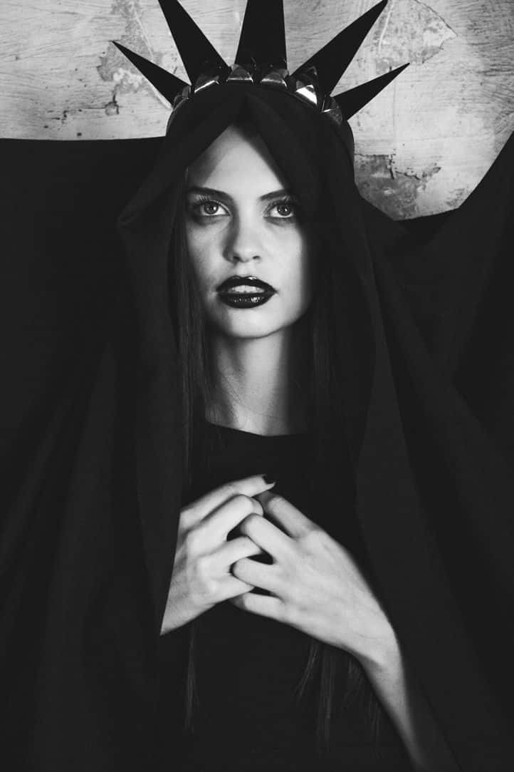 Black Magic Woman, black hooded robe, spiked crown, SD Phone Wallpaper