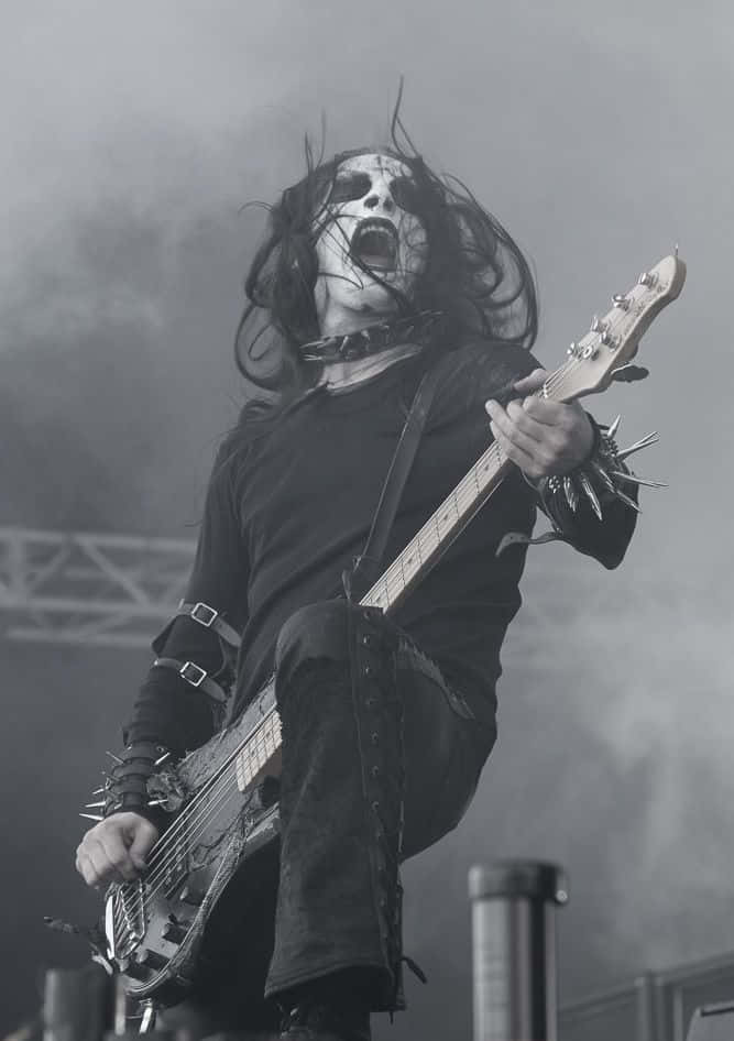 black metal music, screaming metal musician, skull mask, SD Phone Wallpaper