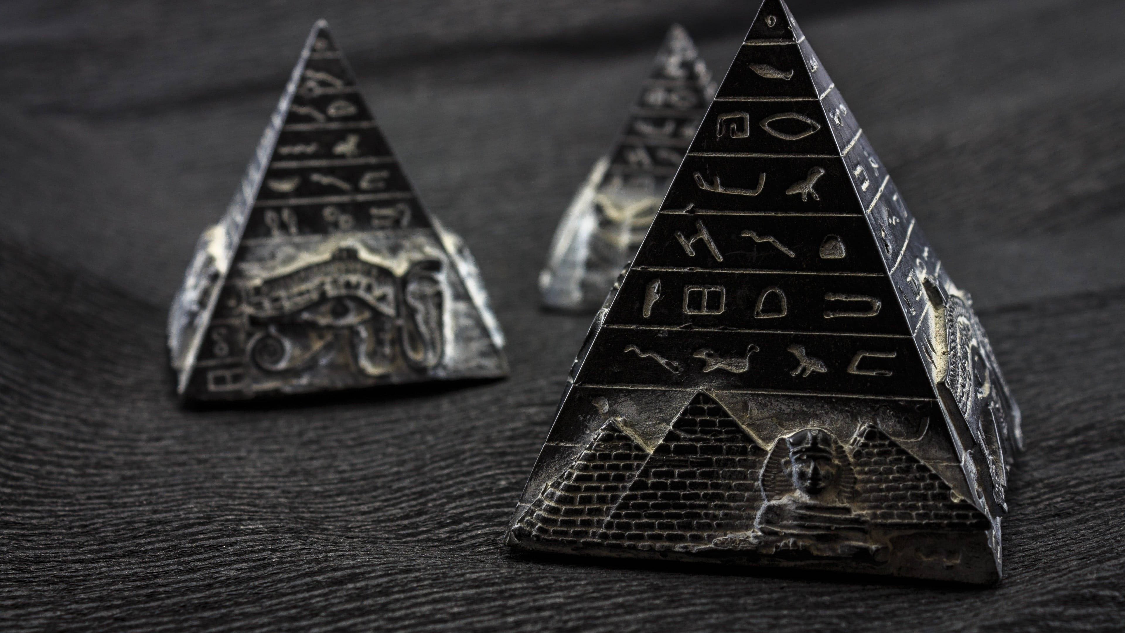 Black Pyramid, hieroglyphs, sphinxes, 4K Desktop Wallpaper