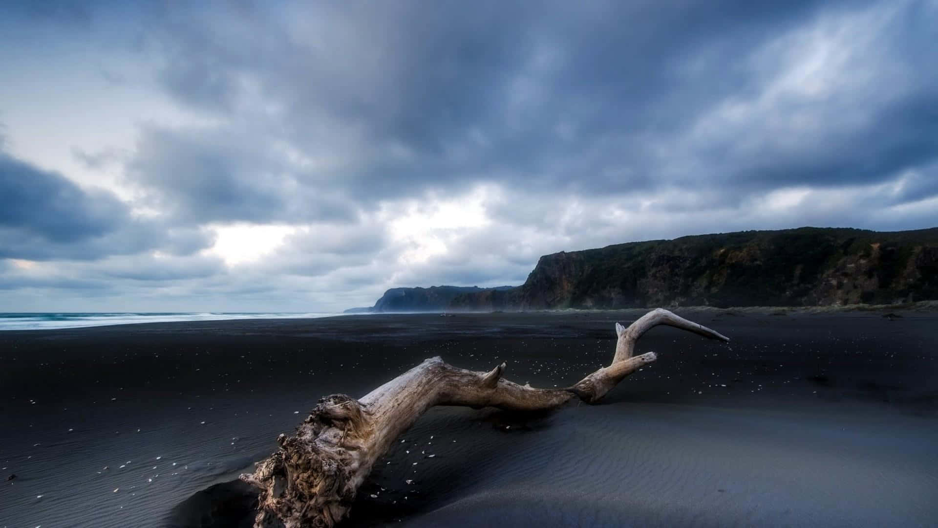 Black Sand Beach, driftwood log, black volcanic beach, Full HD Desktop Wallpaper