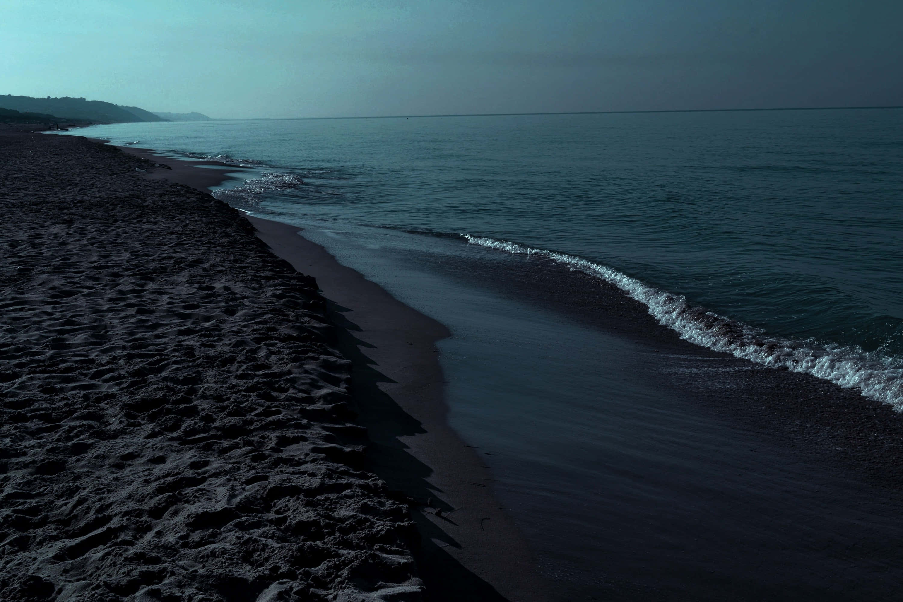 Black Sand Beach, twilight beach, dark sand, 2K Desktop Wallpaper