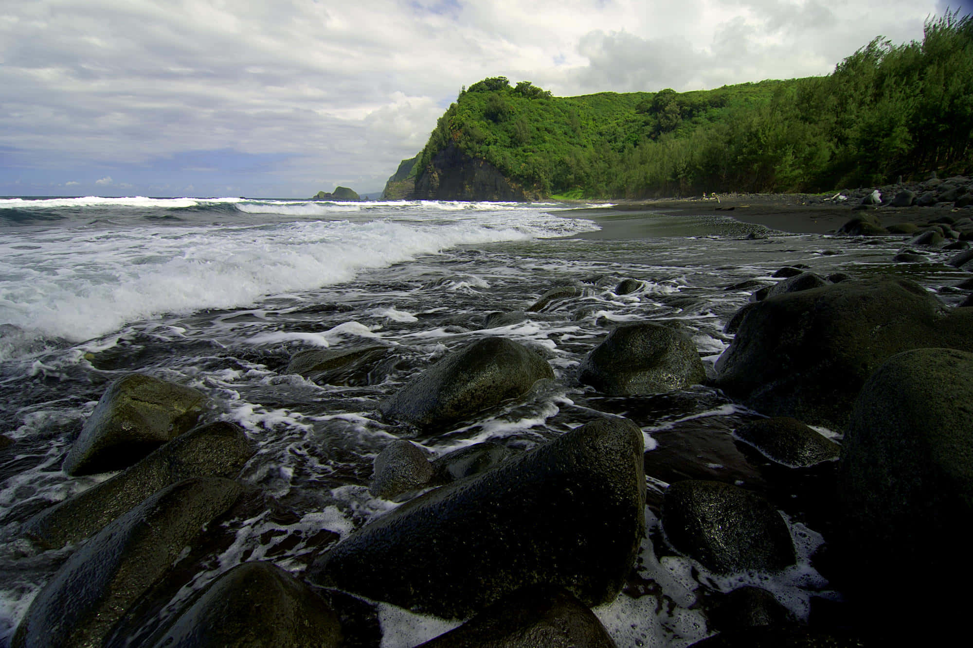 black sand beach, volcanic rocks, lush green cliffs, Full HD Desktop Wallpaper