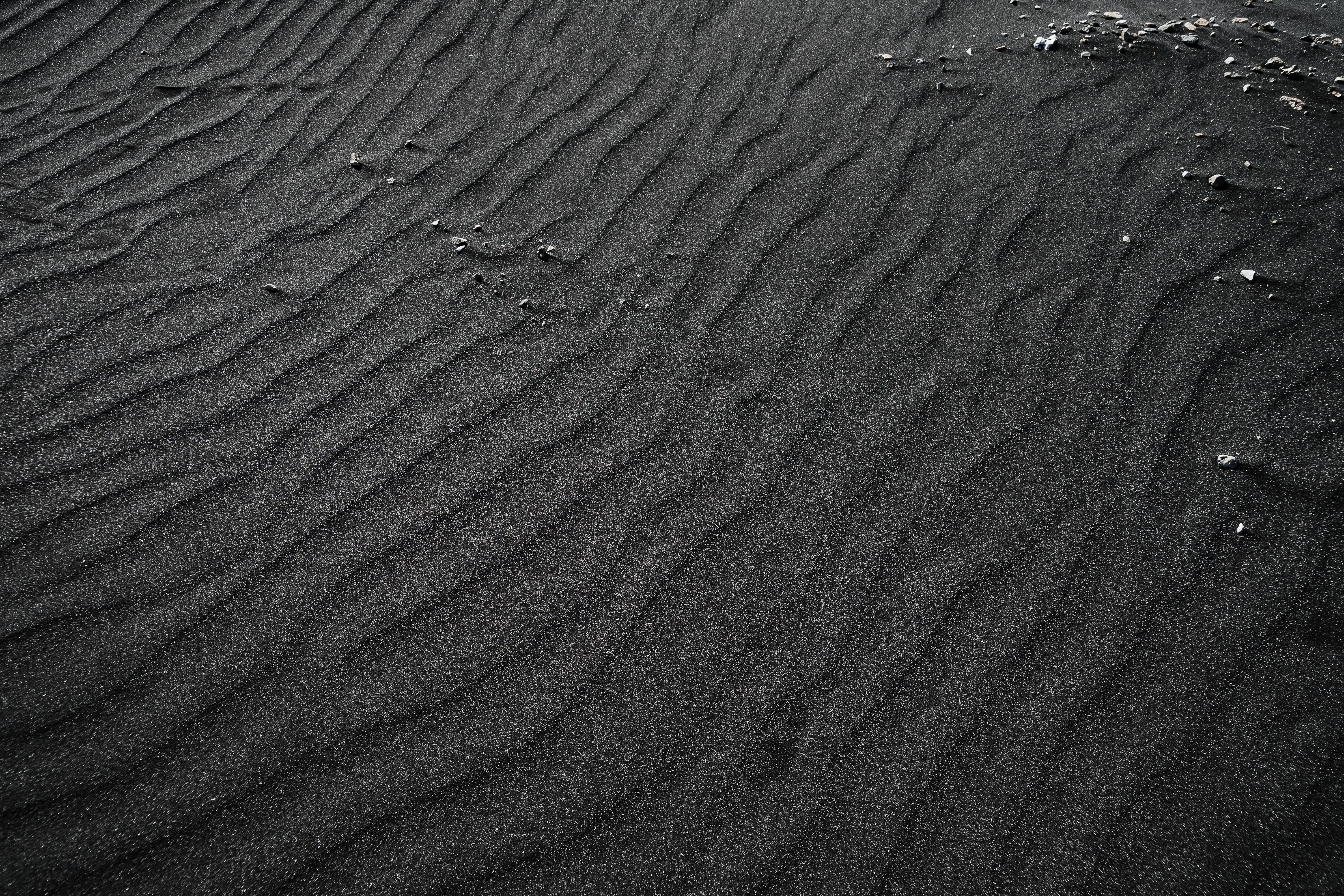 matte black, sandy beach, volcanic sand, 5K Desktop Wallpaper
