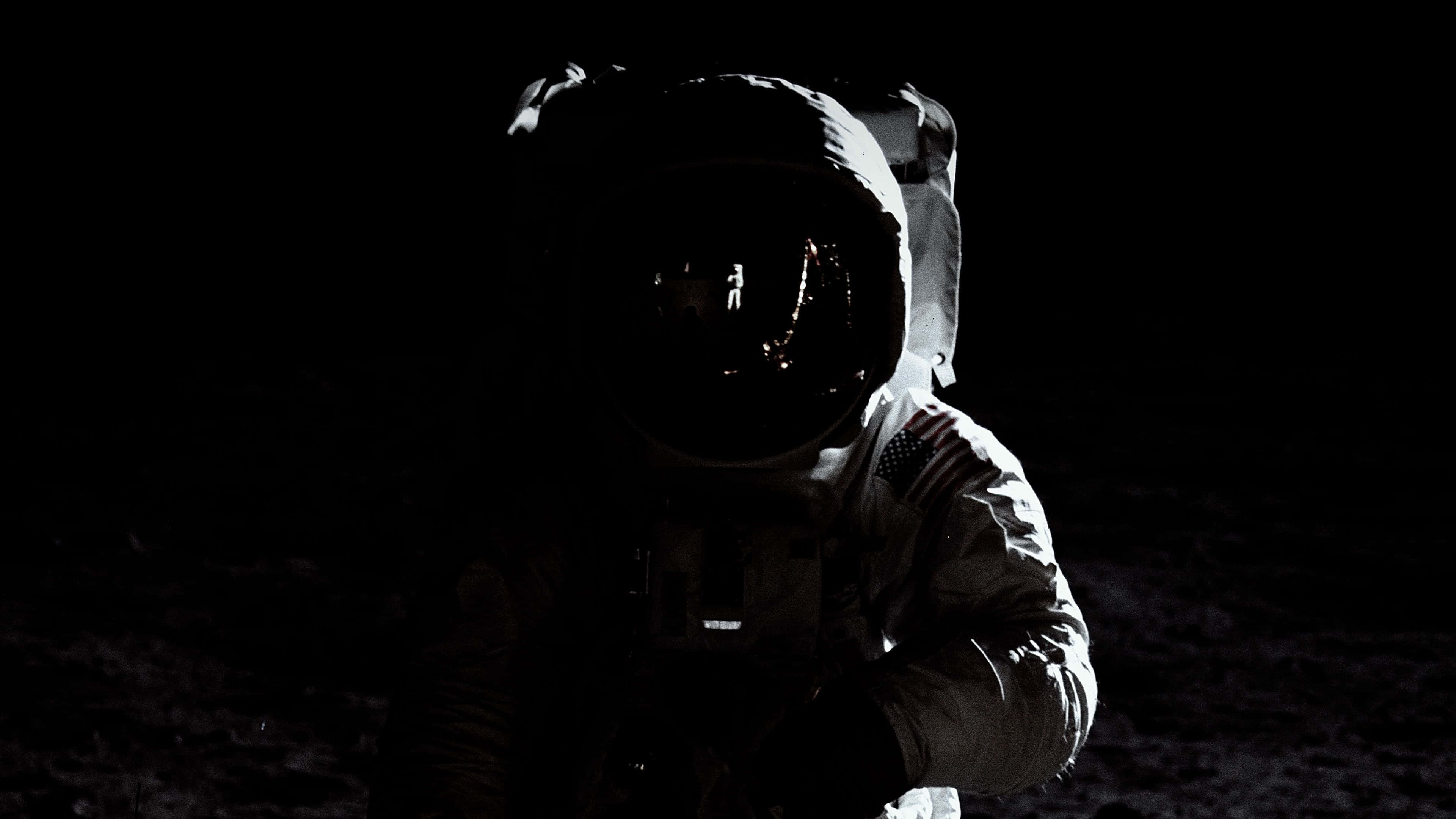 Black Space, lone astronaut, reflective helmet, 4K Desktop Wallpaper