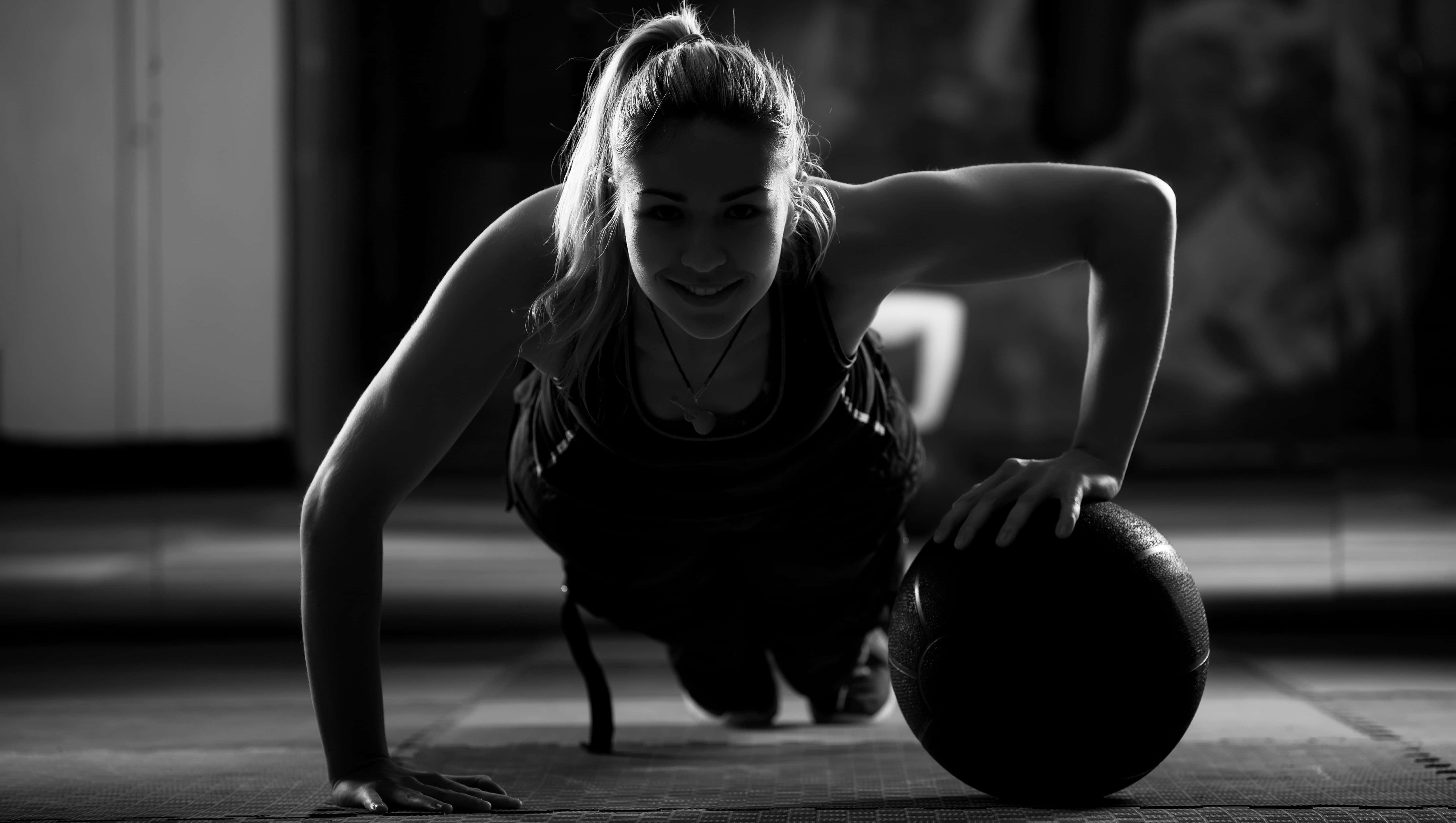 black and white, dramatic lighting, medicine ball, 5K Desktop Wallpaper