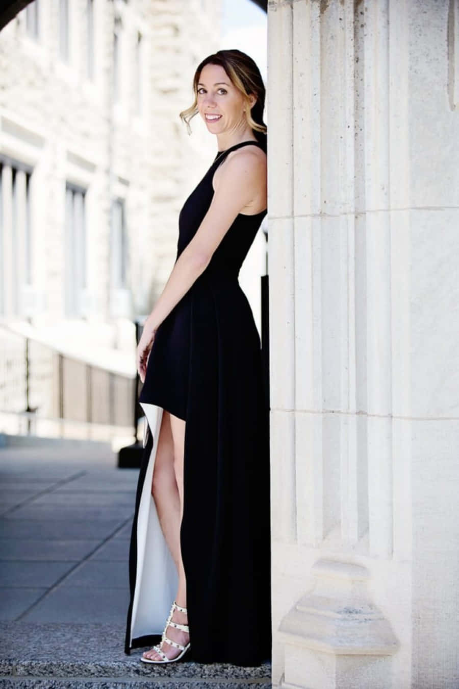 black tie dress, stone column, sunlit urban sidewalk, HD Phone Wallpaper