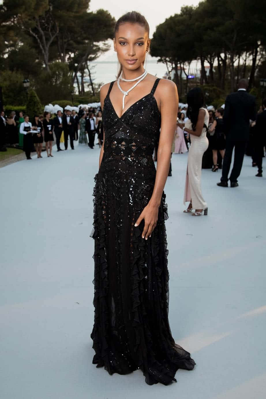 black tie dress, sparkling black gown, ruffled layers, HD Phone Wallpaper