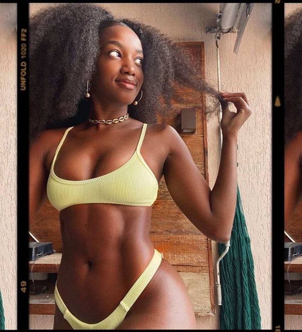 black woman, curly hair, lime green bikini, SD Phone Wallpaper