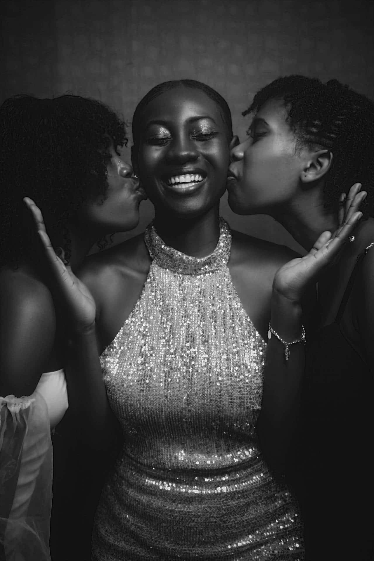 Sexy Black Woman Bestfriends, three women, central woman, Full HD Phone Wallpaper