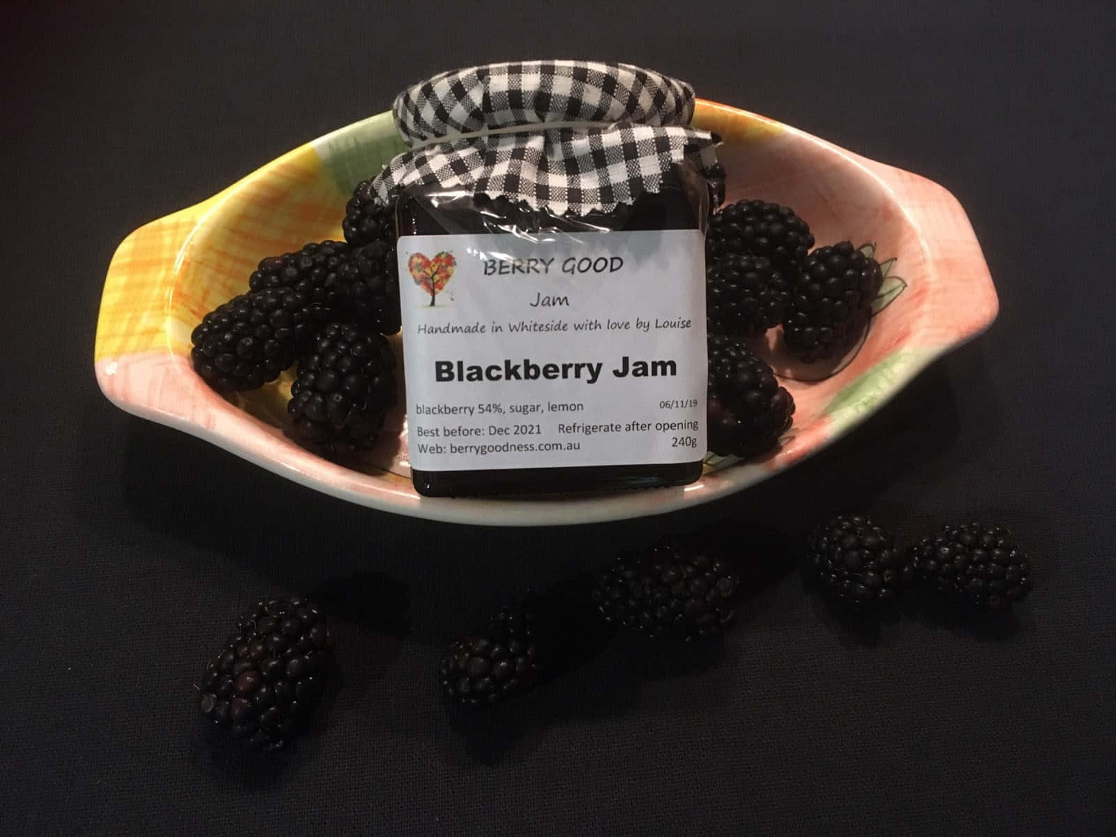 Blackberry Jam, checkered cloth lid, colorful ceramic bowl, HD Desktop Wallpaper