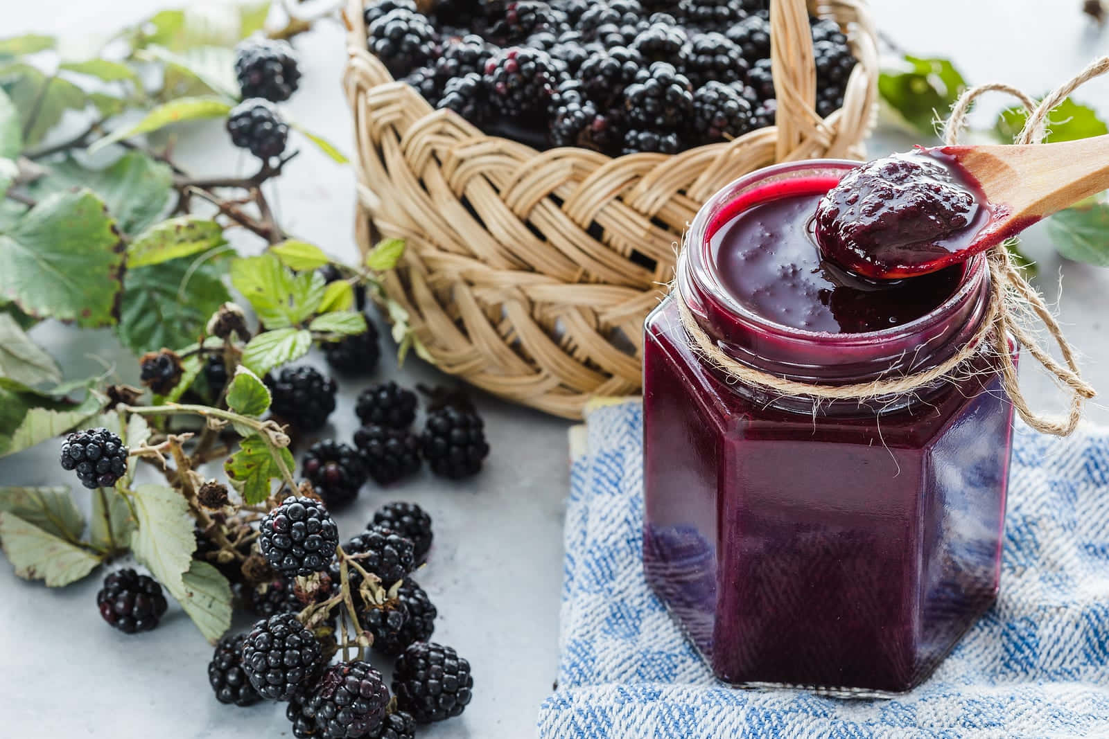 blackberry jam, hexagonal jar, glossy, HD Desktop Wallpaper