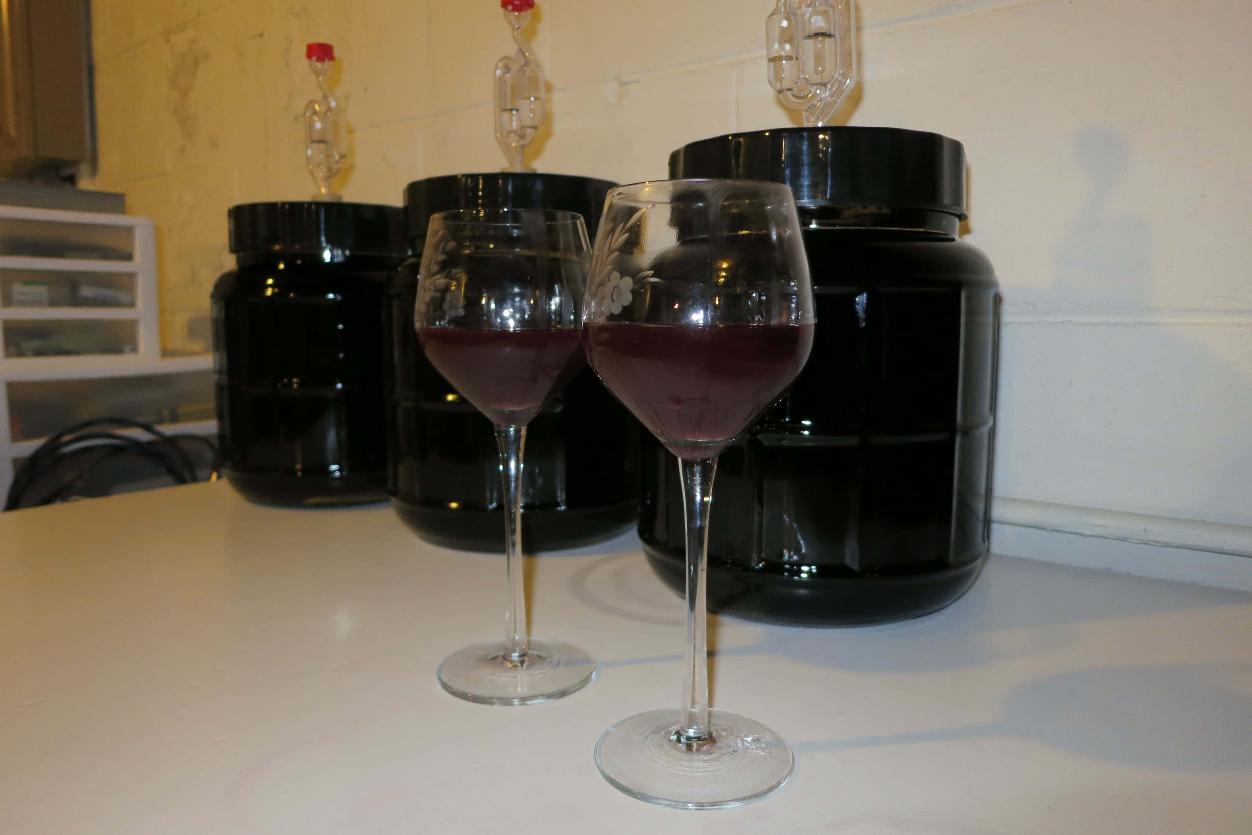 Blackberry Wine, deep red liquid, white countertop, 4K Desktop Wallpaper