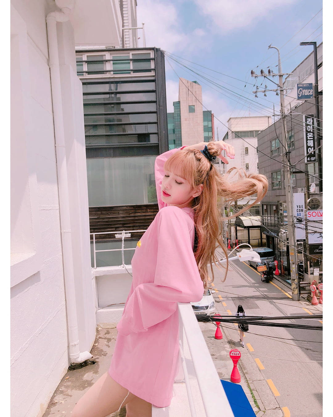 BLACKPINK Aesthetic, pink outfit, city balcony, HD Phone Wallpaper