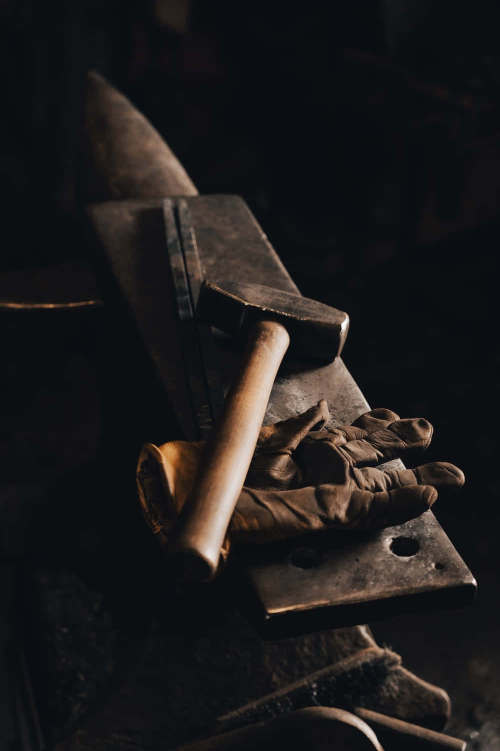 Blacksmith, anvil, hammer, HD Phone Wallpaper