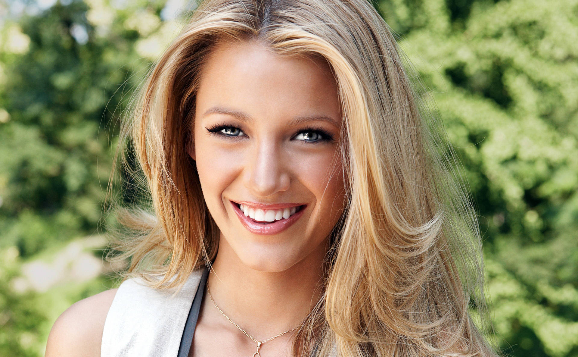 Blake Lively, blonde, lush green outdoor backdrop, Full HD Desktop Wallpaper