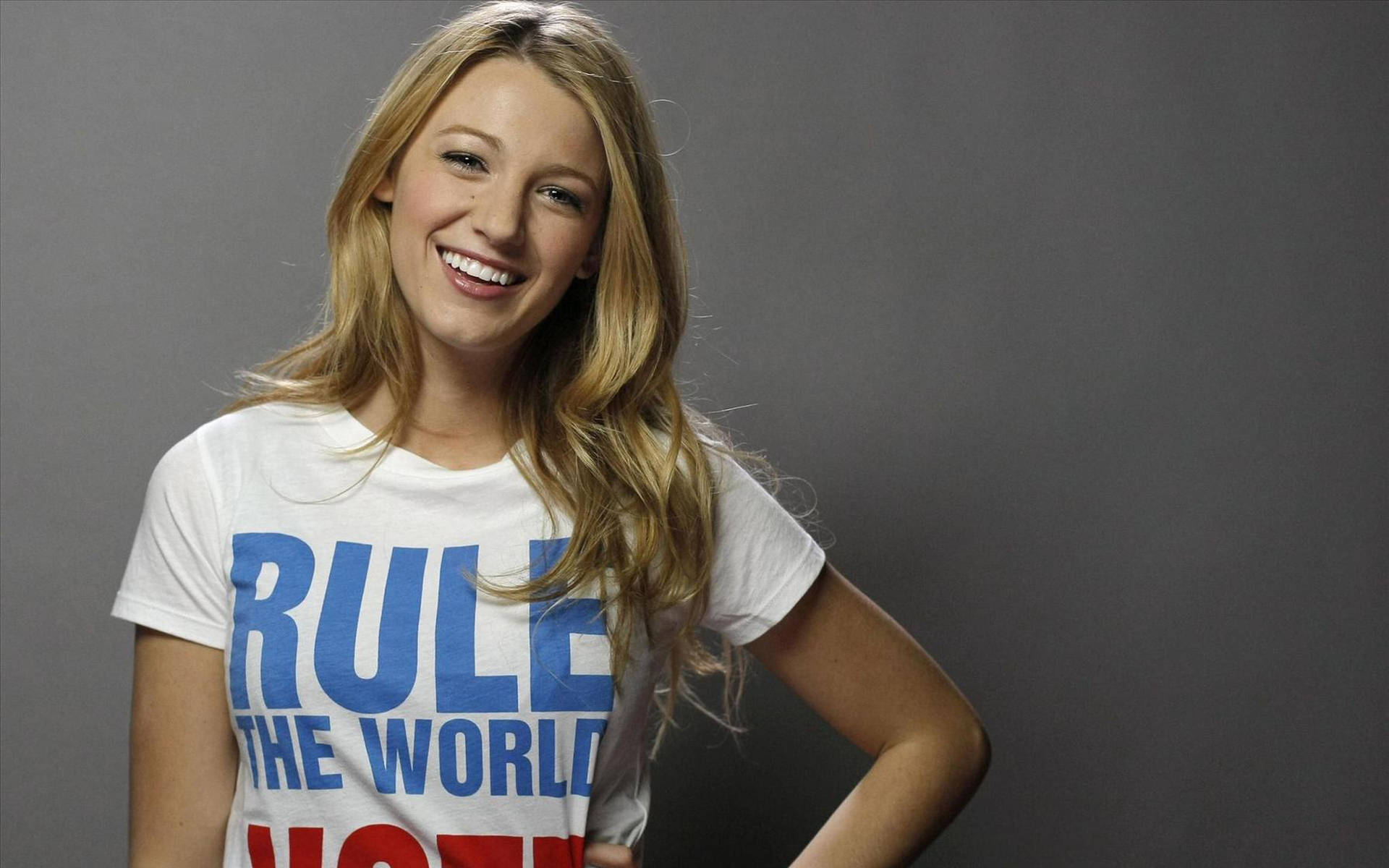 Blake Lively, white t-shirt, blue text, Full HD Desktop Wallpaper