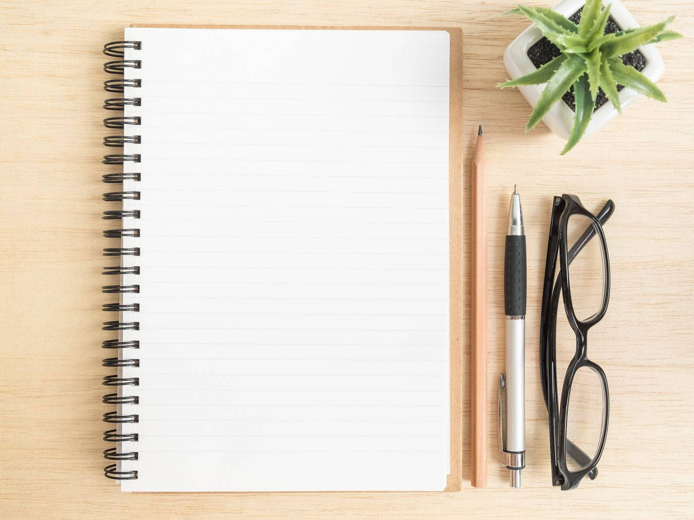 blank page spiral bound notebook, light wood desk, pencil, HD Desktop Wallpaper