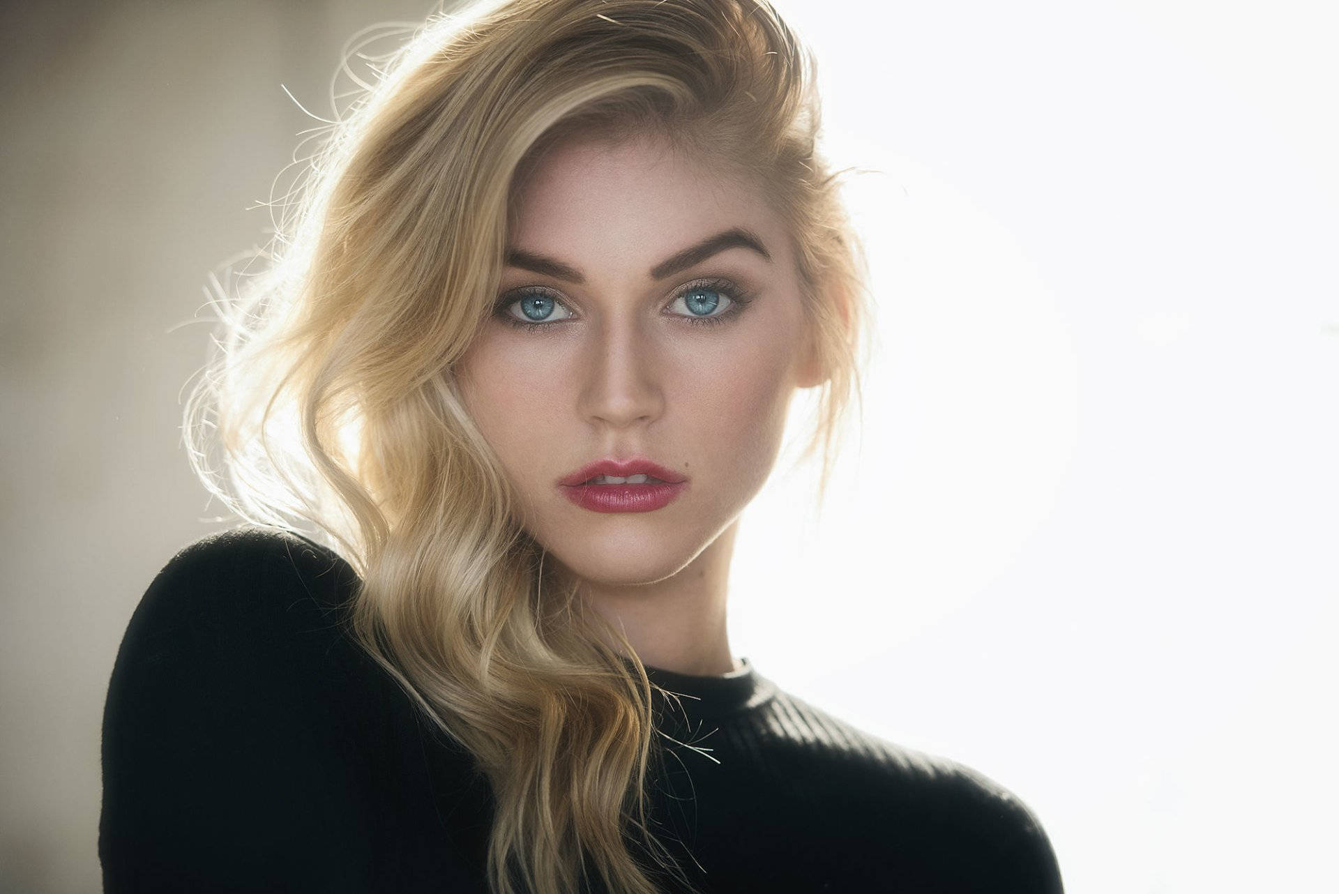 blonde female model, piercing blue eyes, red lips, Full HD Desktop Wallpaper