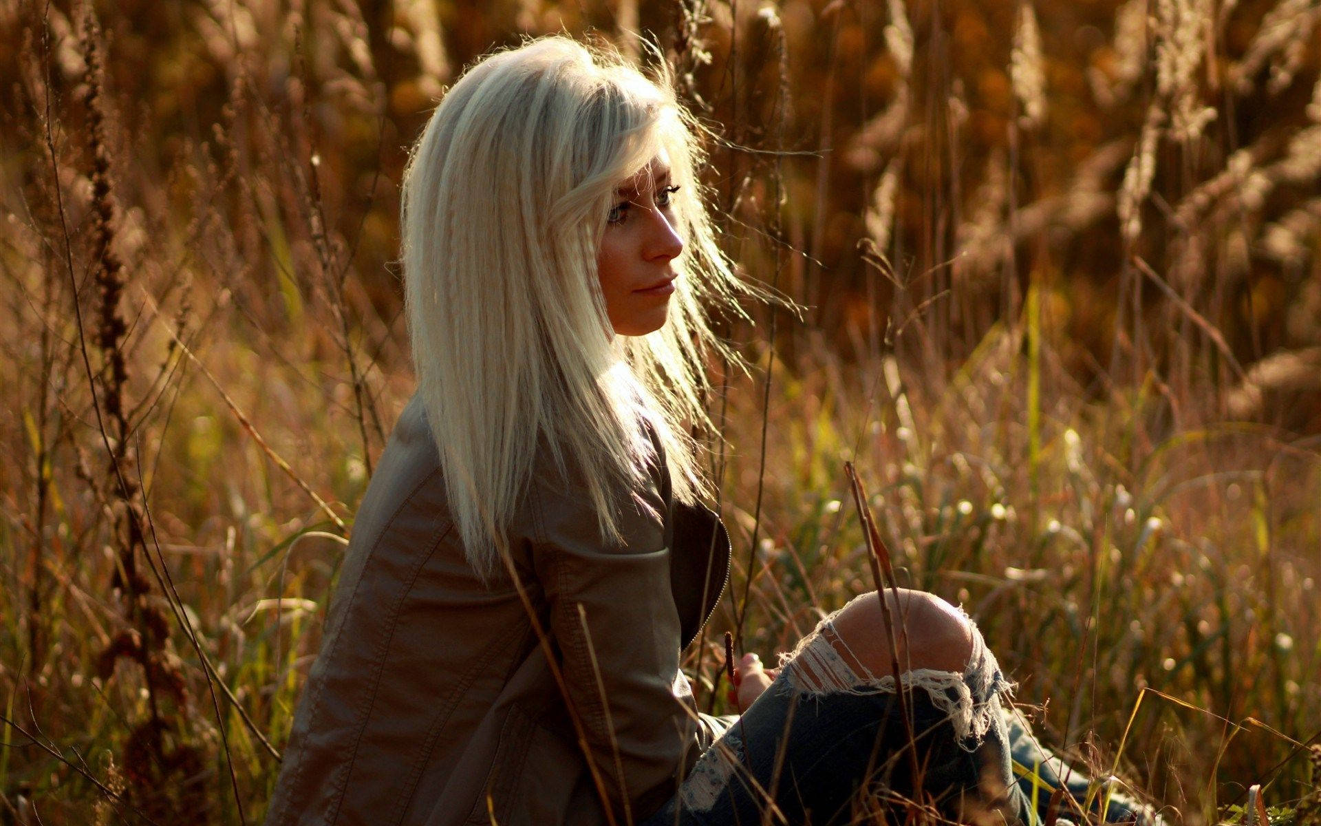 platinum blonde hair, tall golden grass, warm autumn sunlight, Full HD Desktop Wallpaper