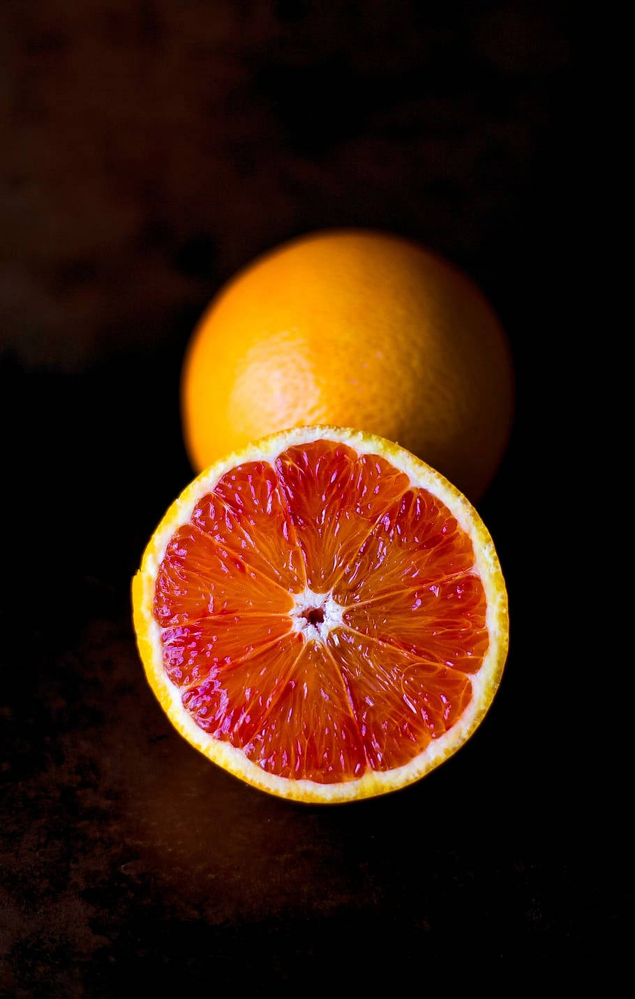 blood orange, crimson flesh, dark textured background, HD Phone Wallpaper