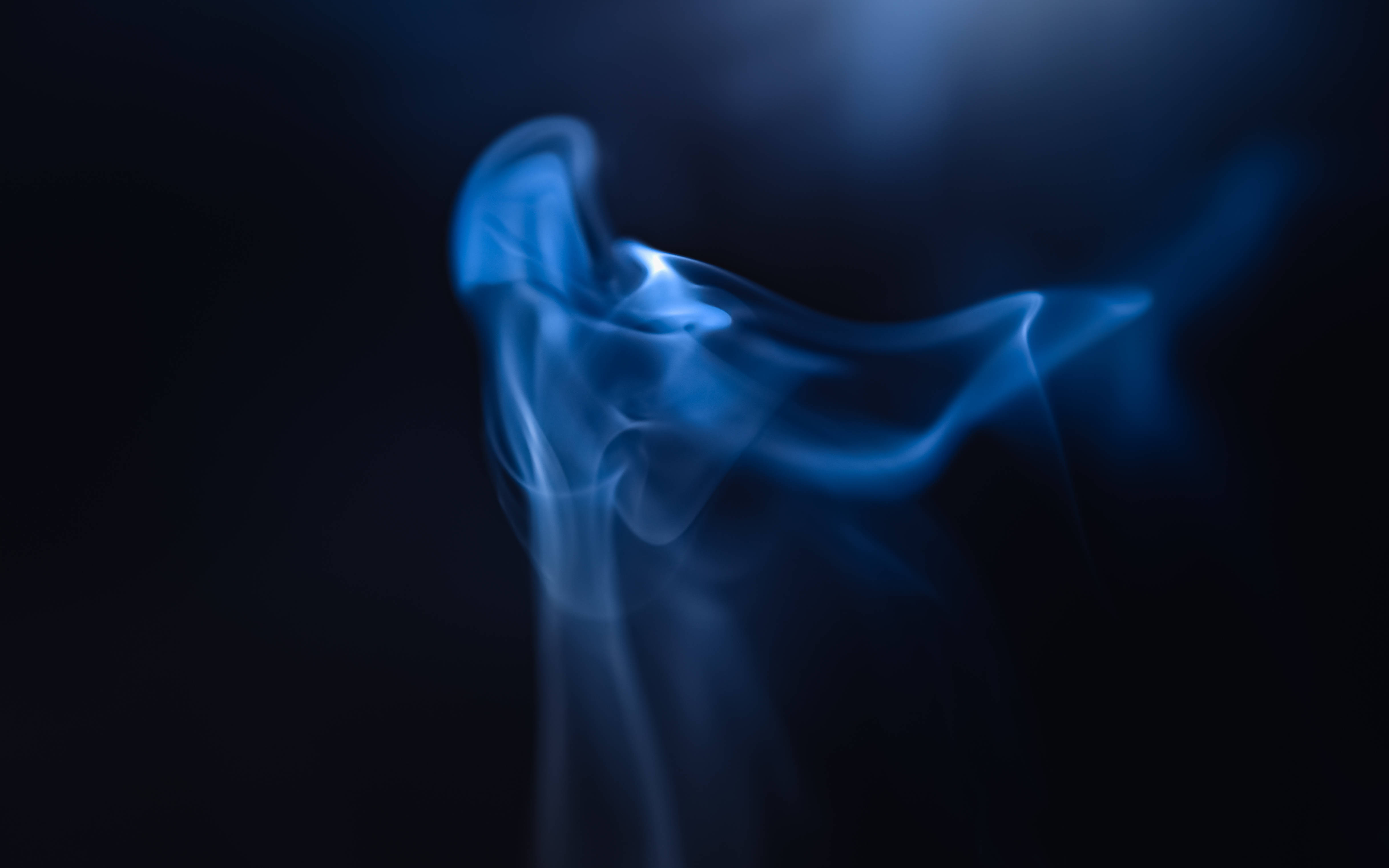 dark wispy blue abstract, Glowing Blue Abstract Art, ethereal blue smoke, 4K Desktop Wallpaper