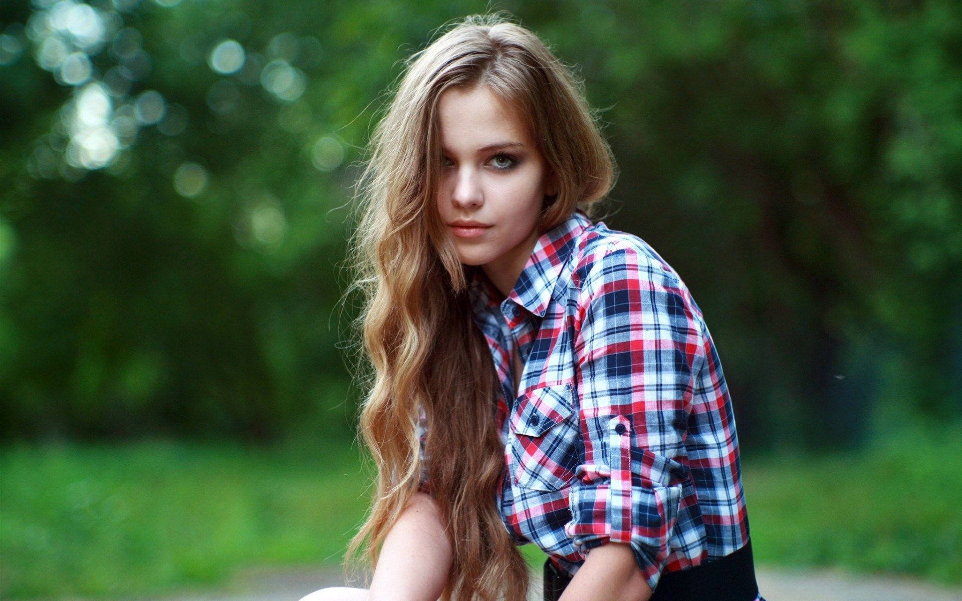 blue checkered, plaid shirt, long wavy blonde hair, Full HD Desktop Wallpaper
