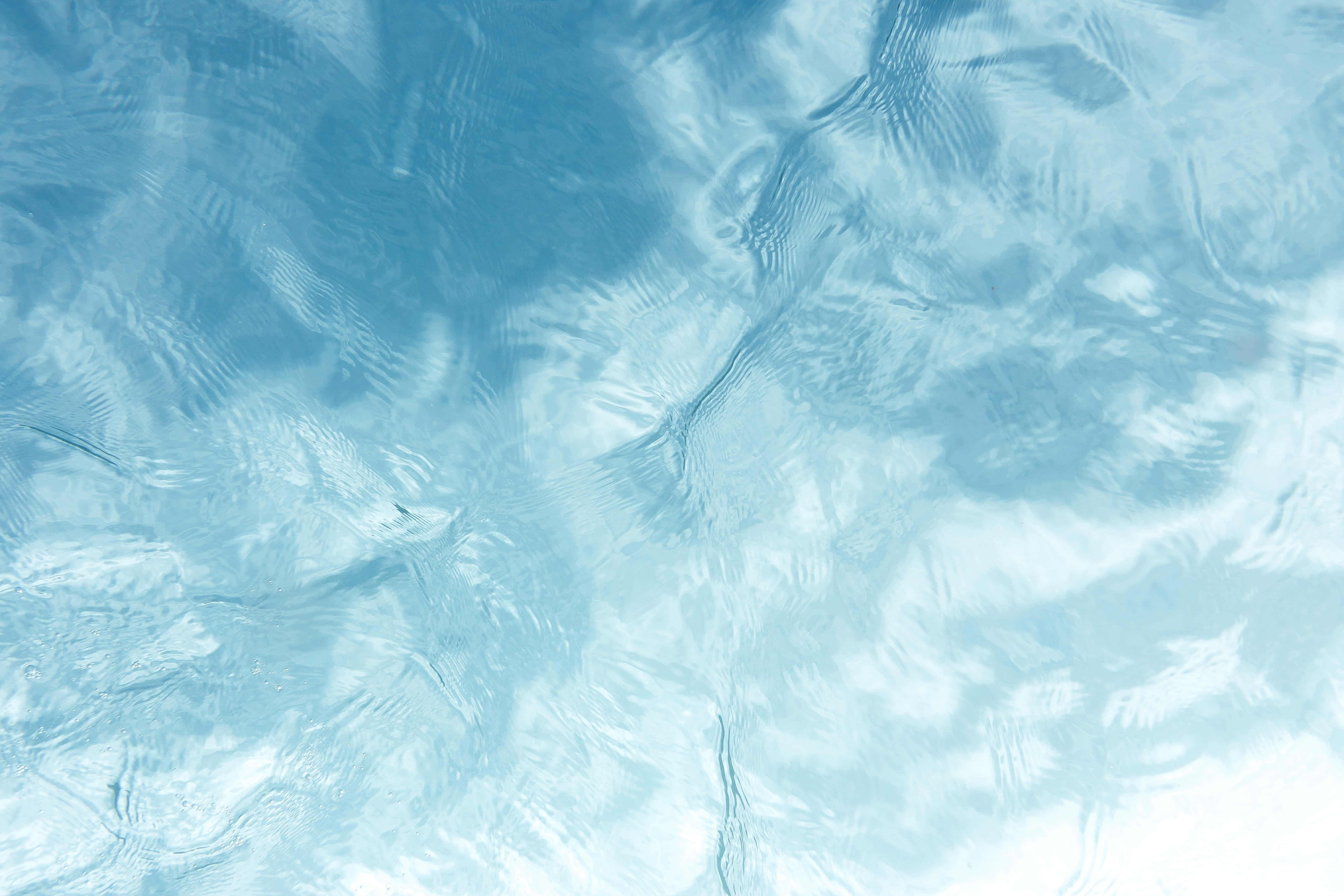 blue desktop, clear blue water, gentle ripples, 5K Desktop Wallpaper