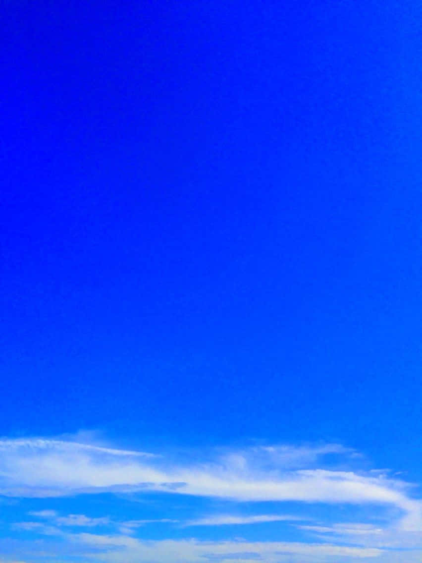 Blue Horizon, deep blue sky, wispy white clouds, SD Phone Wallpaper