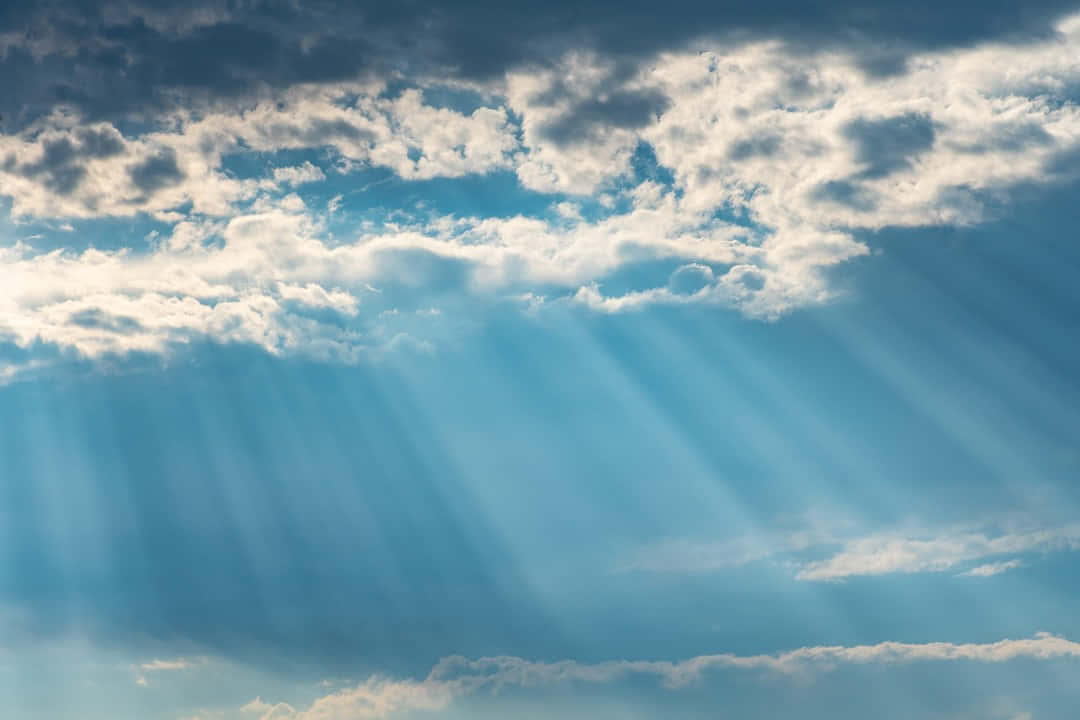 blue skies, sunbeams, fluffy white clouds, SD Desktop Wallpaper