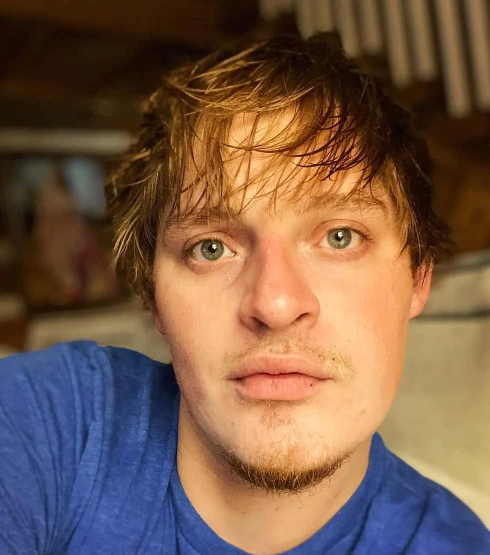 Blue Man Group, blue t-shirt, messy wet hair, SD Phone Wallpaper