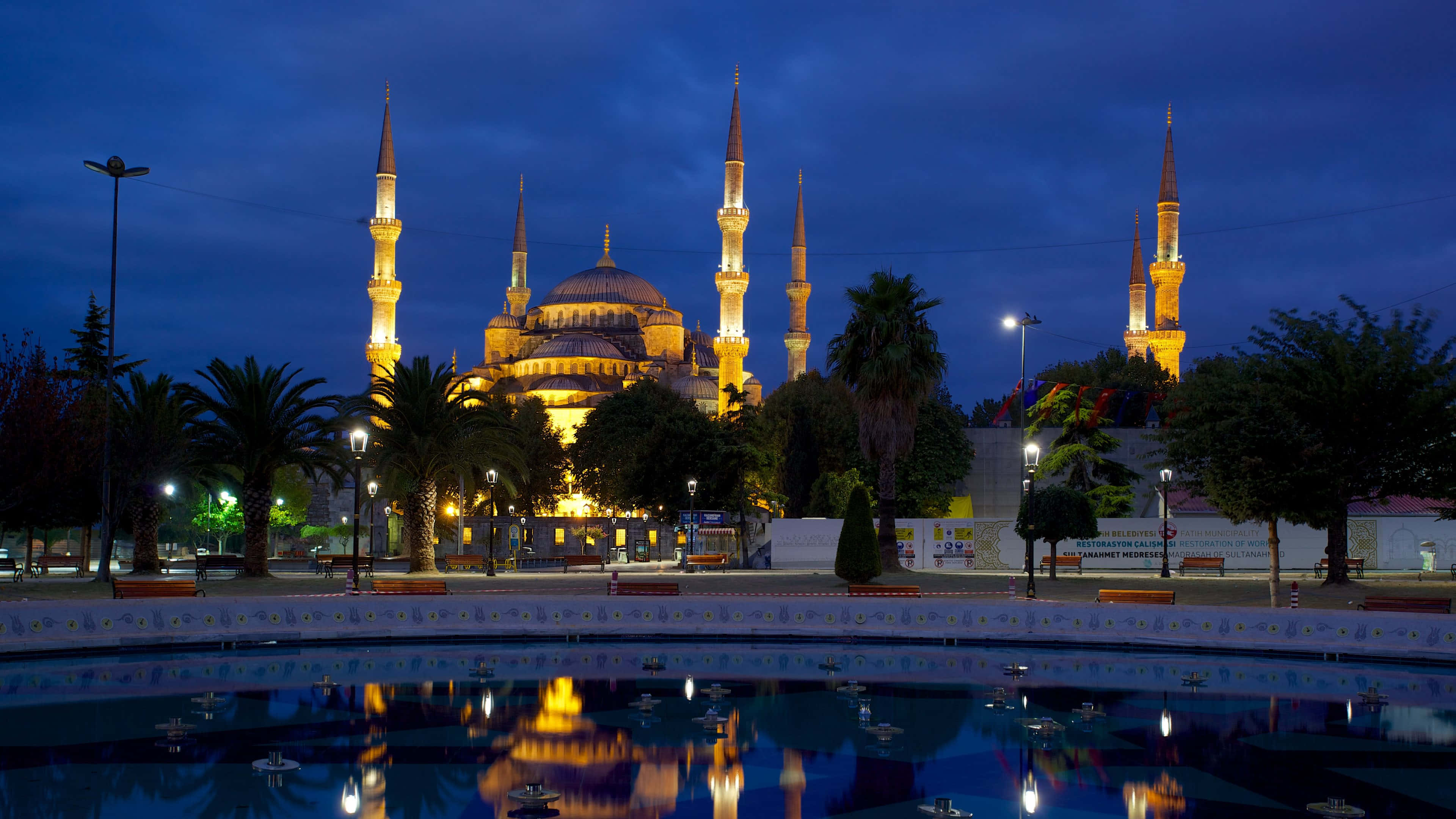 Blue Mosque, golden domes, minarets, 4K Desktop Wallpaper
