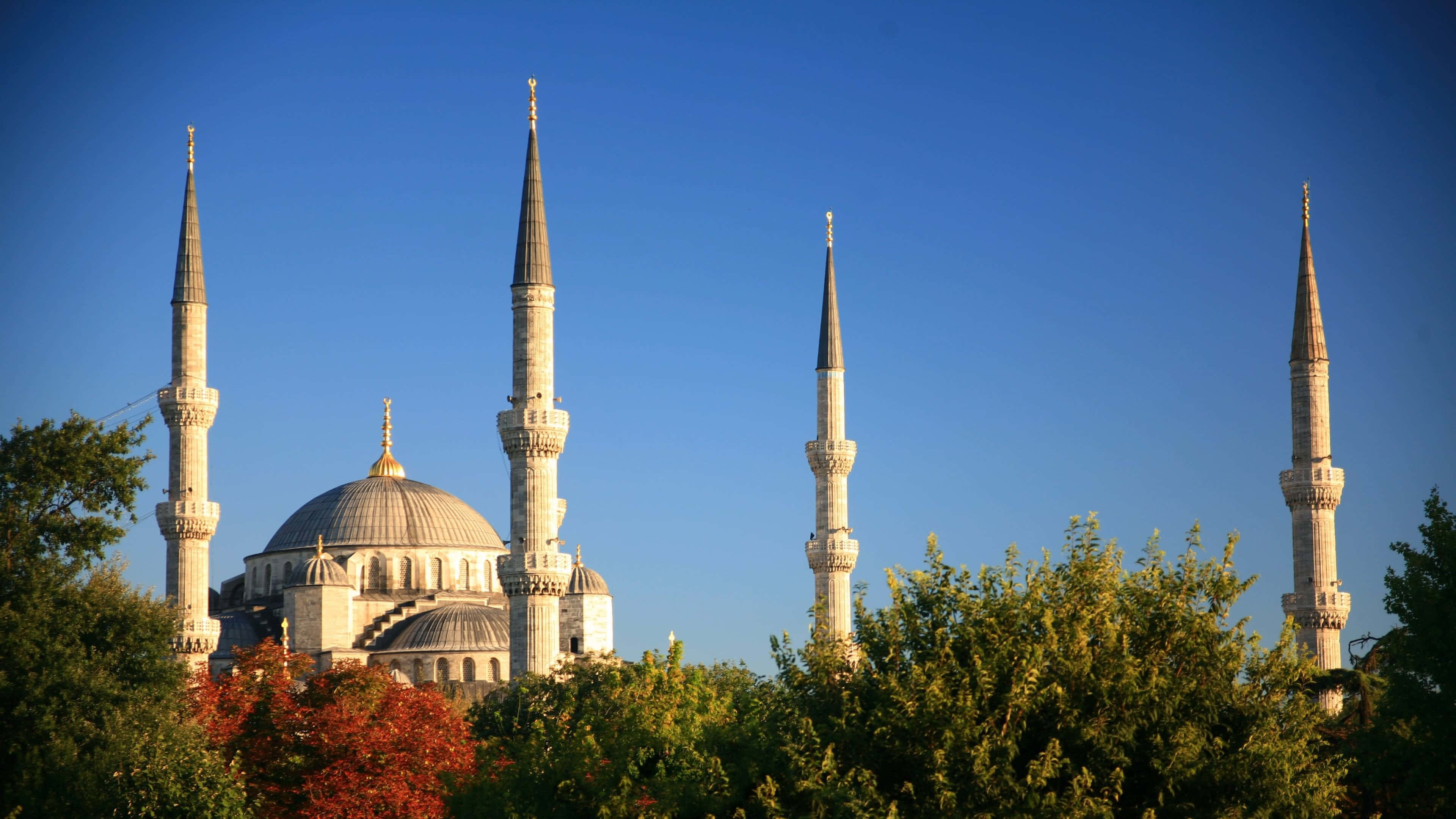 Blue Mosque, four minarets, domed roof, 4K Desktop Wallpaper