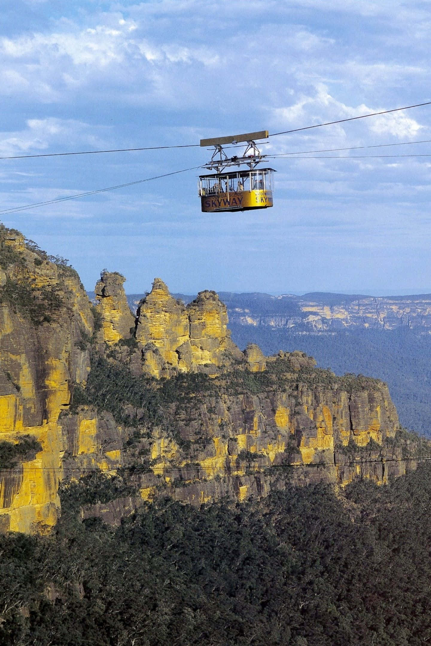 Blue Mountains National Park, yellow cable car, yellow and grey rock cliffs, Full HD Phone Wallpaper