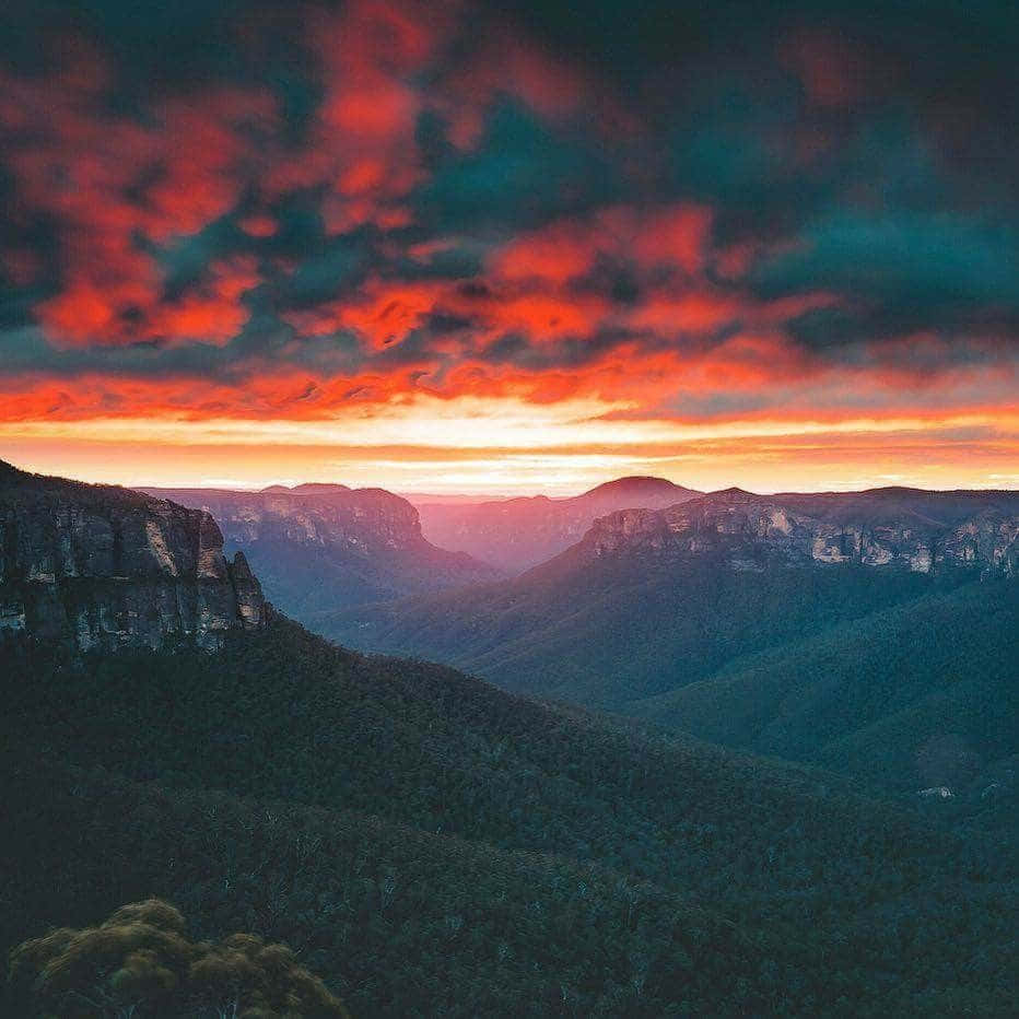 Blue Mountains National Park, sunset, fiery reds, SD Desktop Wallpaper