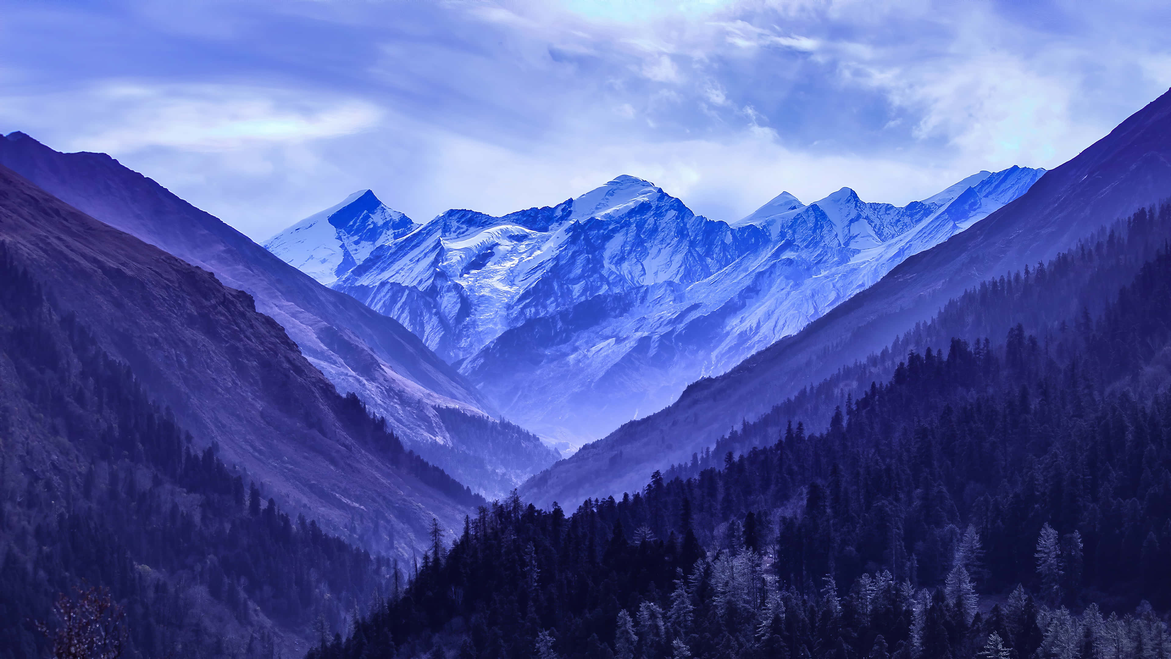 Blue Ridge Mountains, snow-capped mountain range, deep blue valley, 4K Desktop Wallpaper