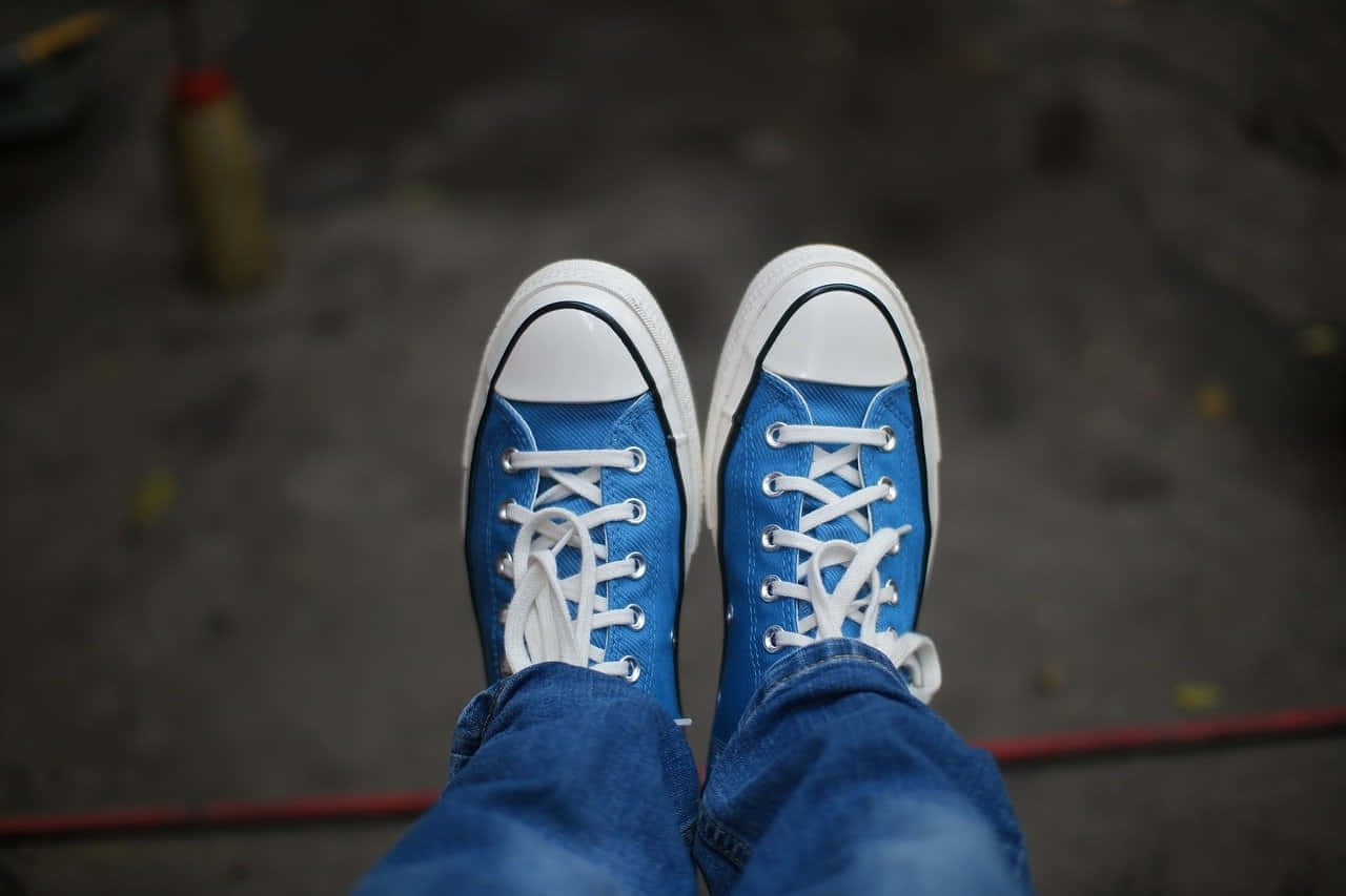 blue Converse sneakers, white laces, rubber toe caps, HD Desktop Wallpaper