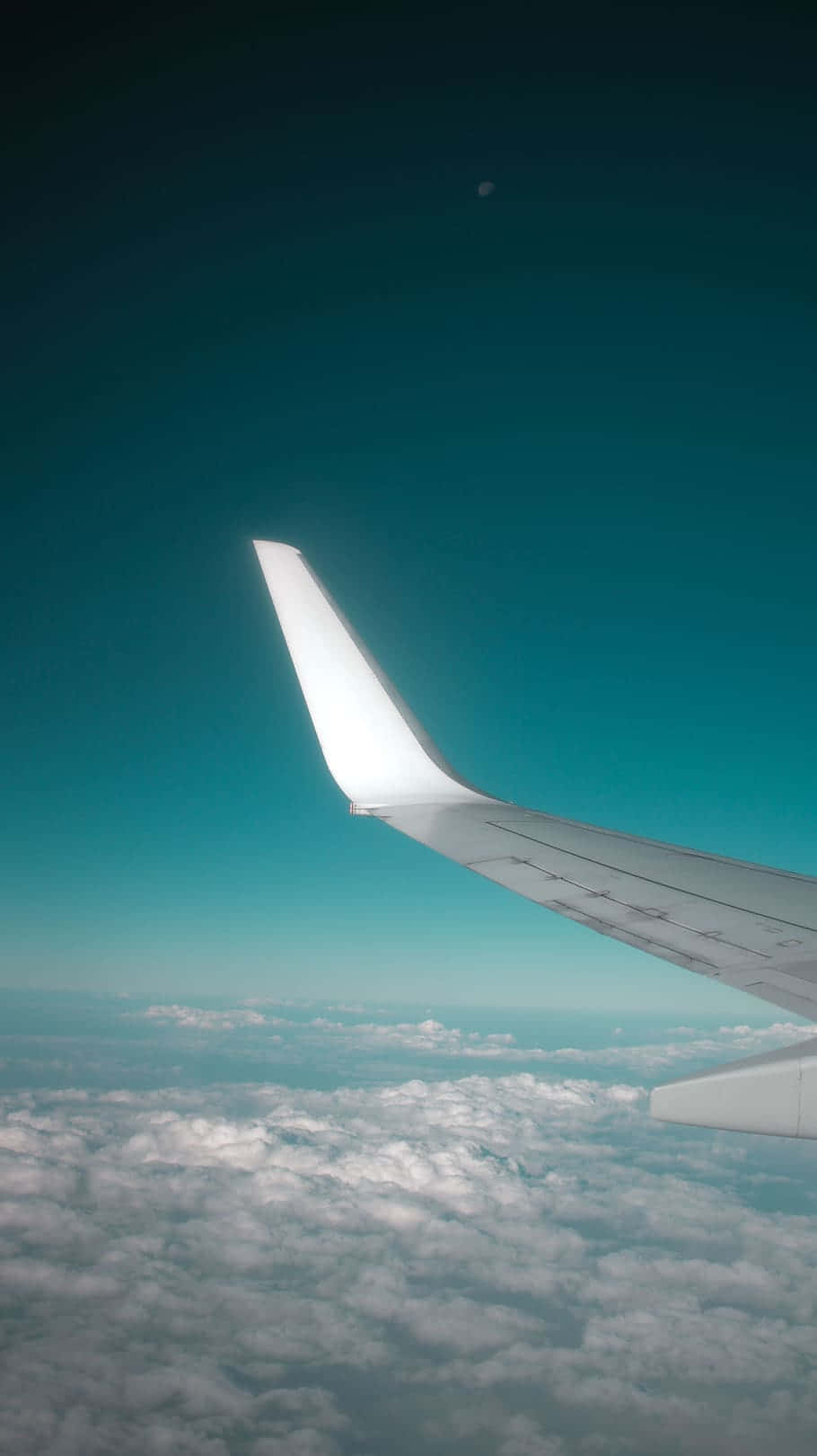 blue sky aesthetic, vibrant teal sky, cotton cloud sea, HD Phone Wallpaper