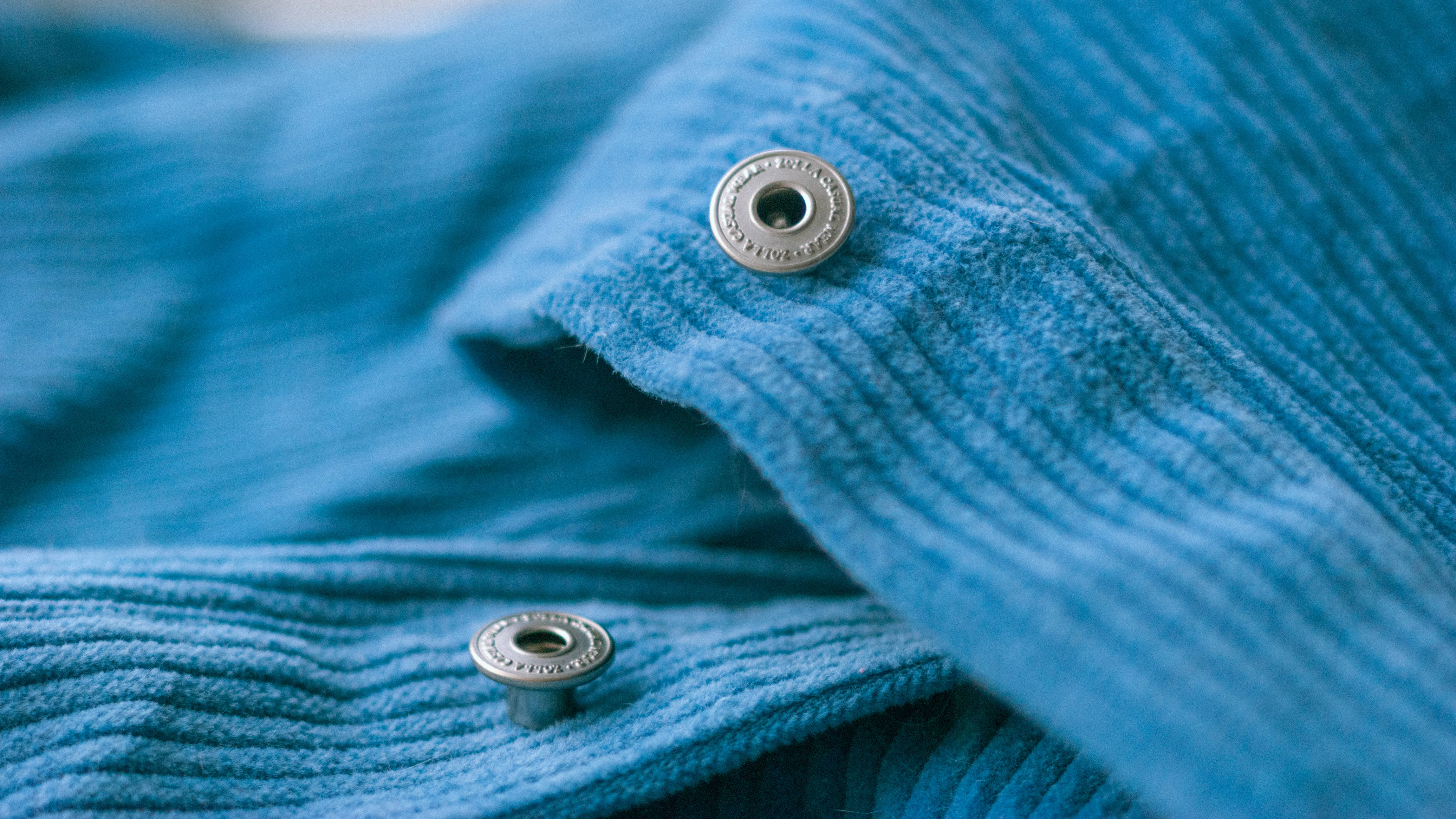 Blue Velvet, textured blue corduroy fabric, silver snap buttons, 4K Desktop Wallpaper