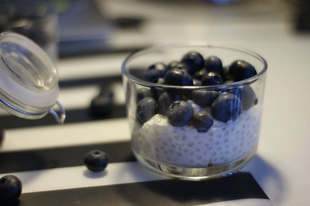 tapioca pearl, blueberries, glass bowl, SD Desktop Wallpaper