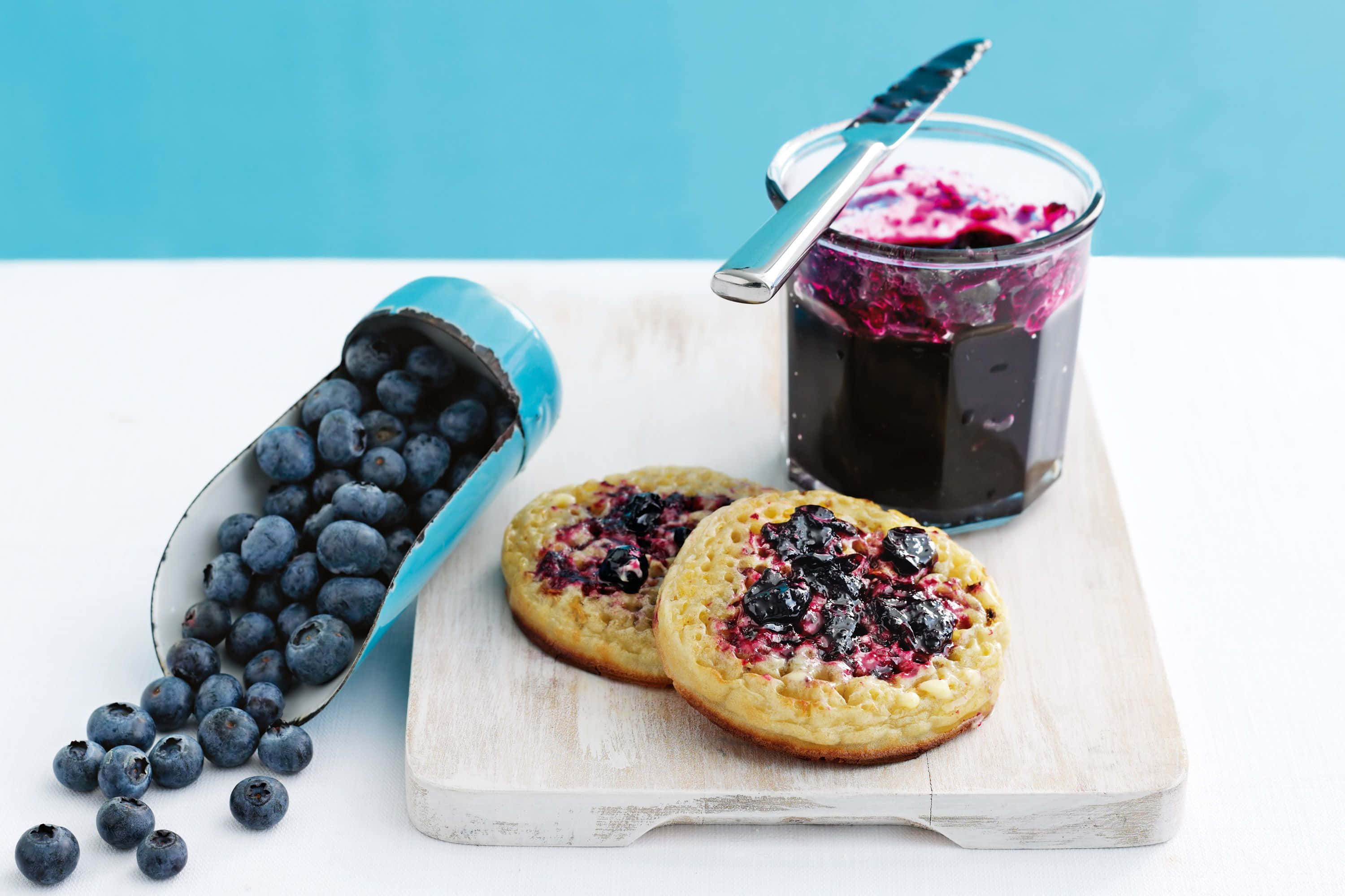 Blueberry Jam, golden blueberry pancakes, white wooden board, 2K Desktop Wallpaper