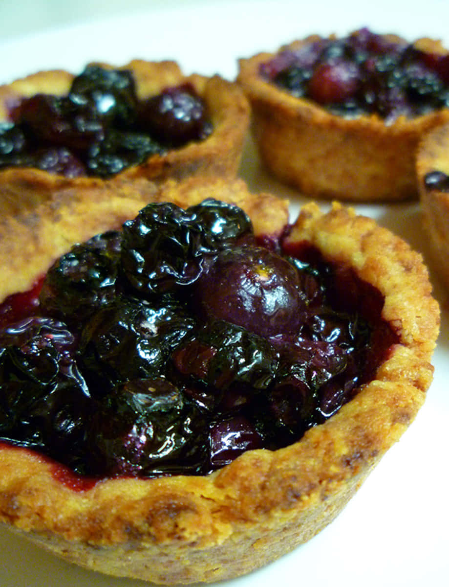 blueberry tart, glossy, golden-brown crusts, SD Phone Wallpaper