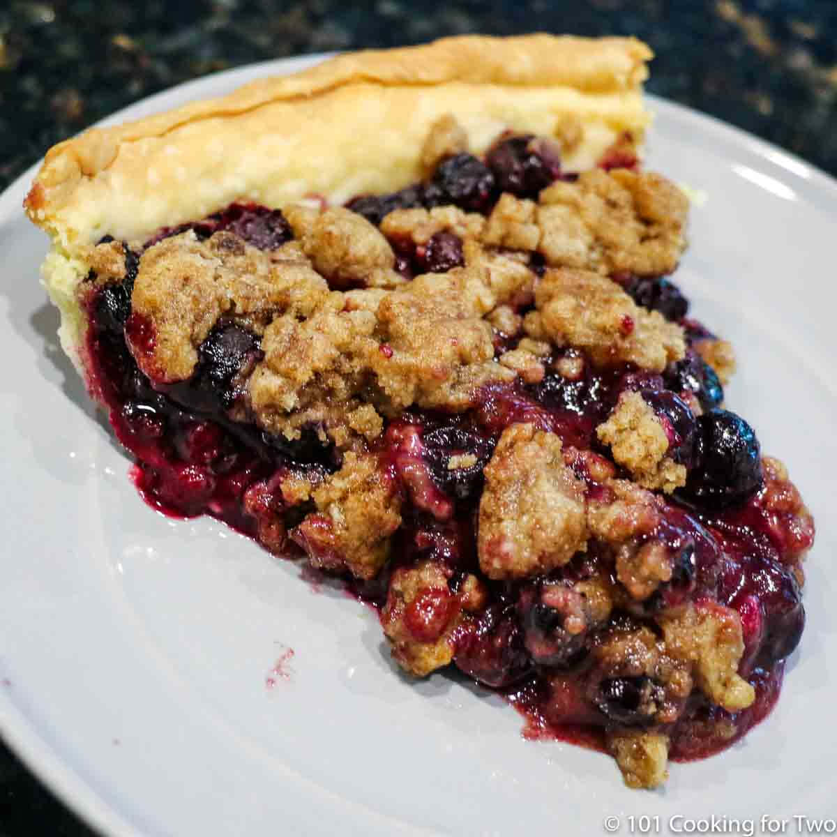 Blueberry Pie, blueberry crumble pie, golden crust, SD Desktop Wallpaper