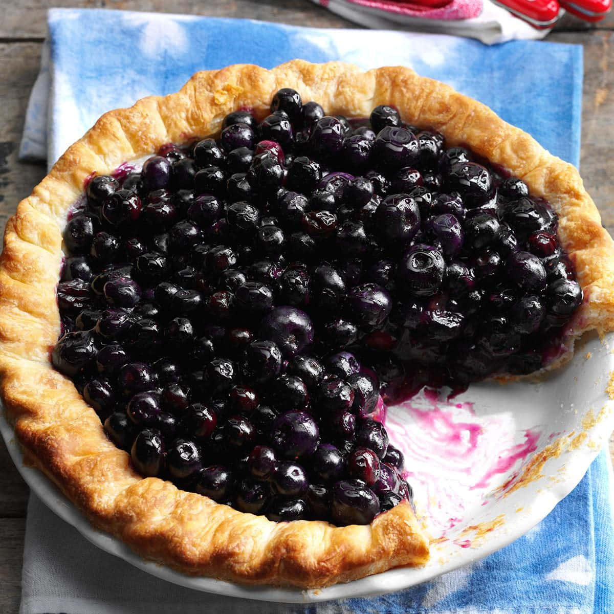 blueberry pie, golden flaky, juicy purple filling, SD Desktop Wallpaper