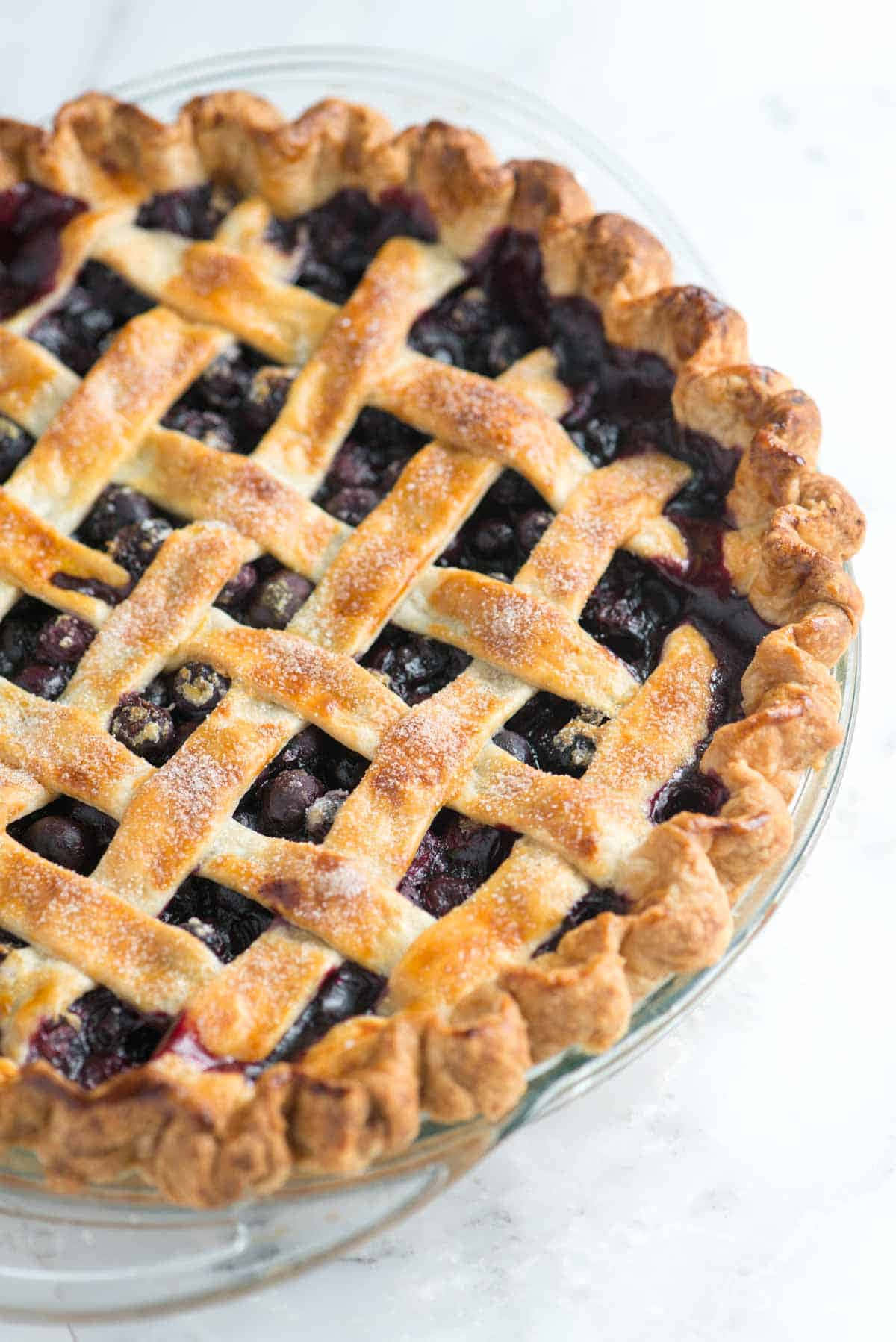 blueberry pie, golden lattice-topped, flaky crust, HD Phone Wallpaper