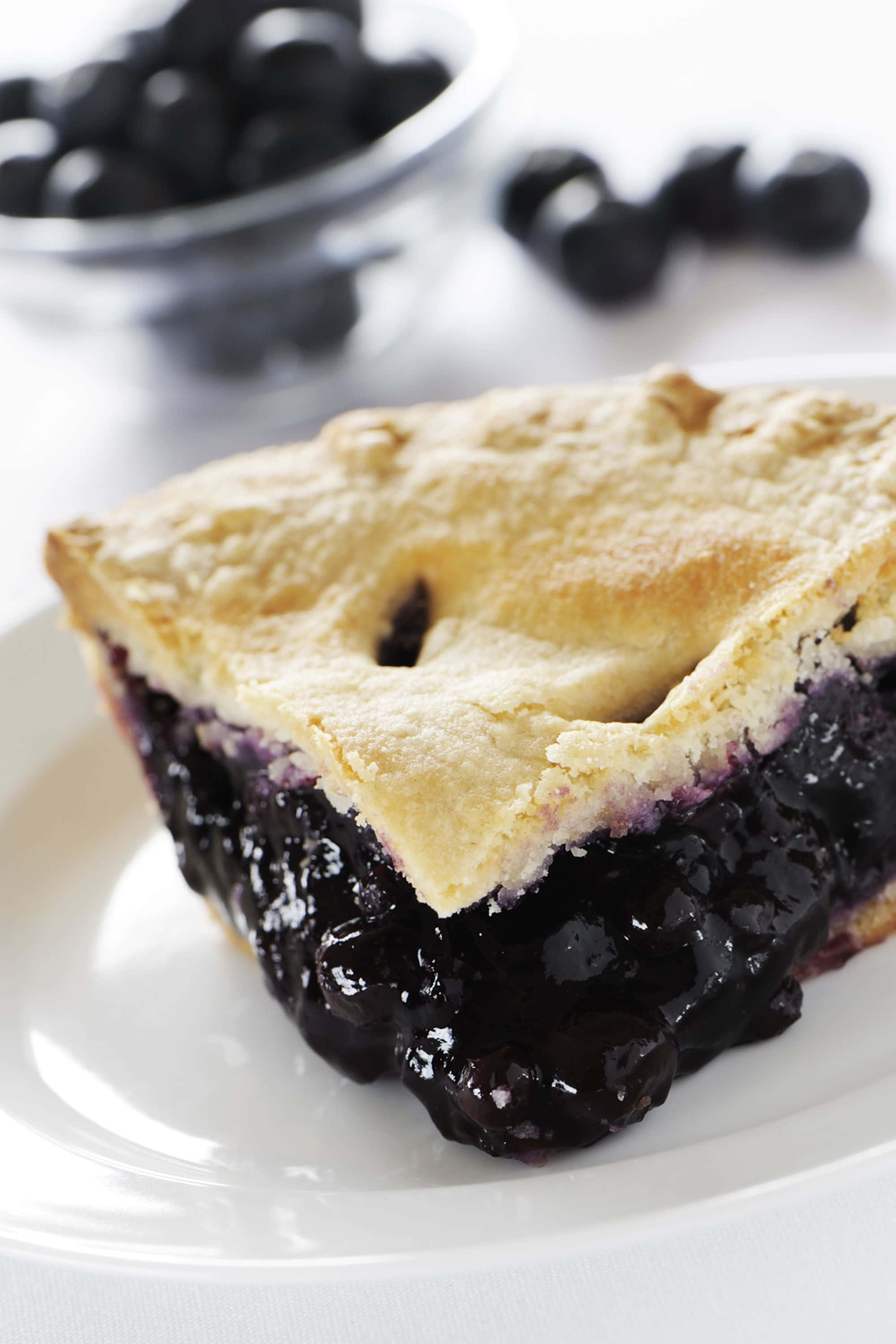 blueberry pie, golden-brown, juicy filling, 2K Phone Wallpaper