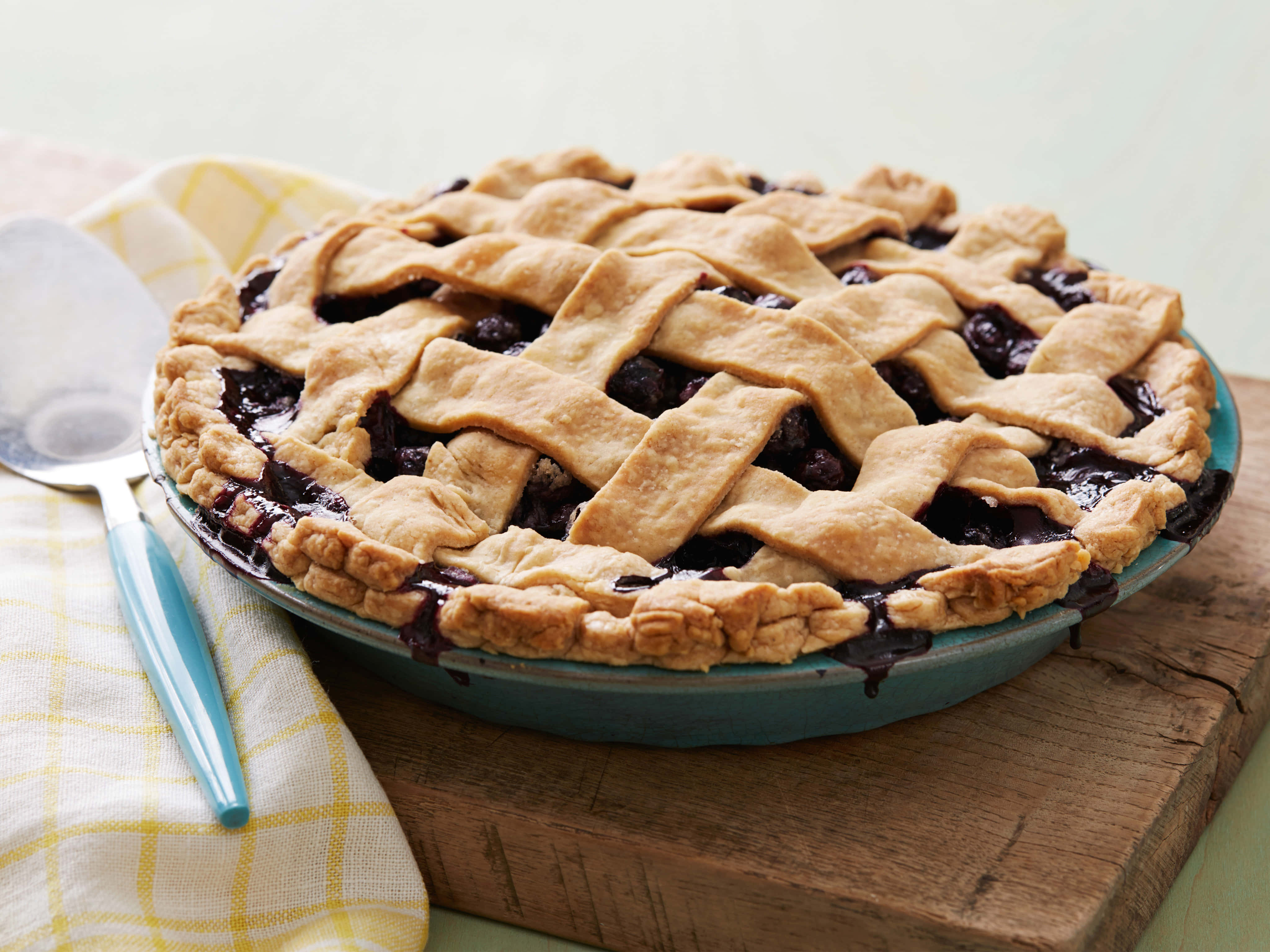 blueberry pie, golden lattice-topped, dark fruit filling, 4K Desktop Wallpaper