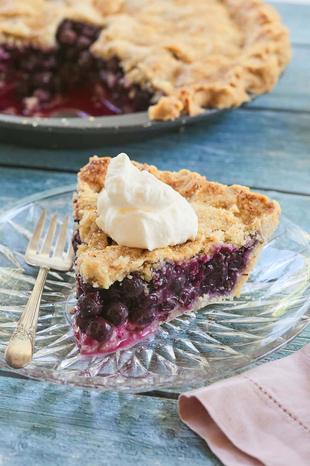 blueberry pie, whipped cream, glass plate, HD Phone Wallpaper