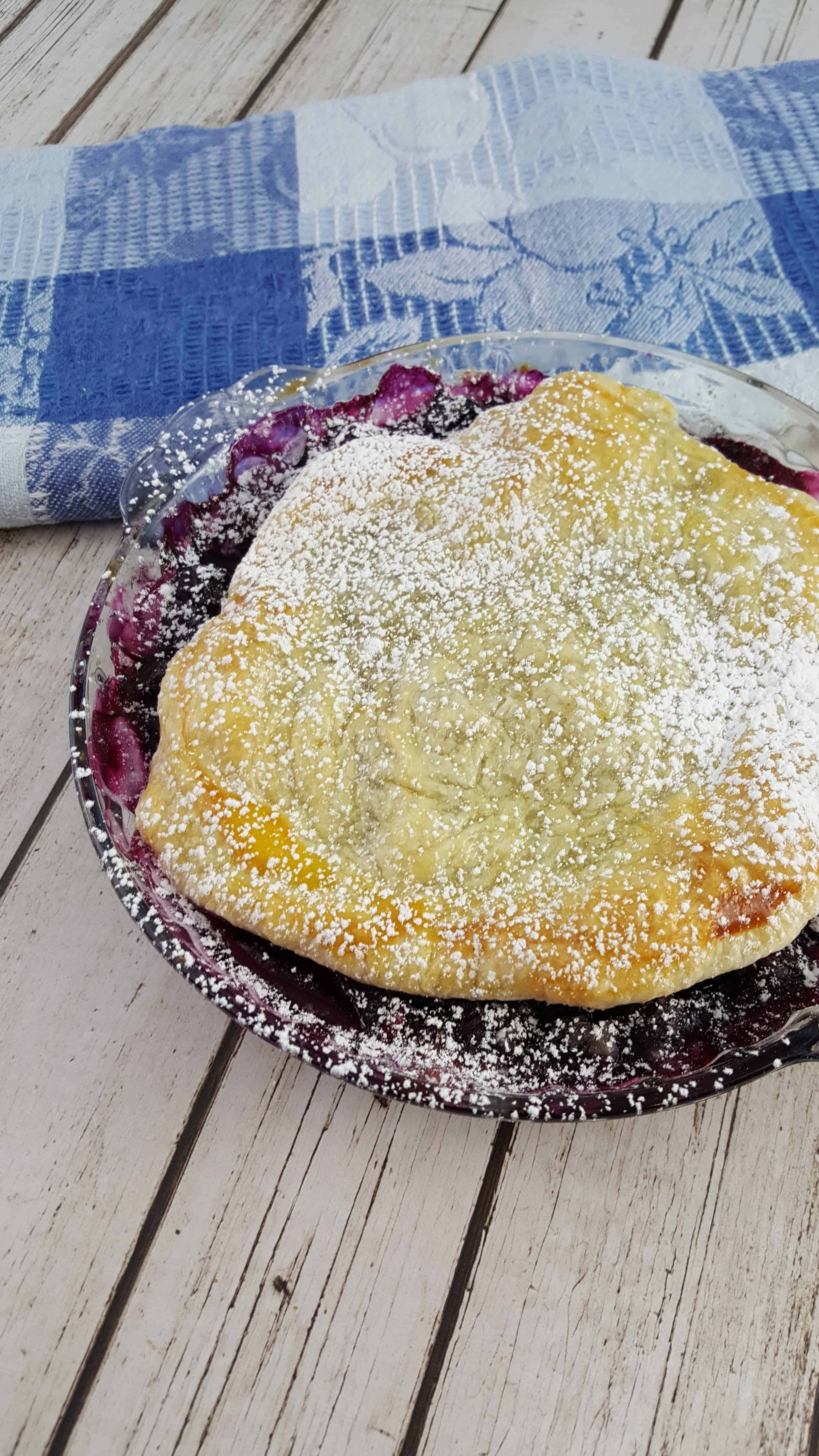 blueberries tart, golden blueberry pie, powdered sugar, 5K Phone Wallpaper