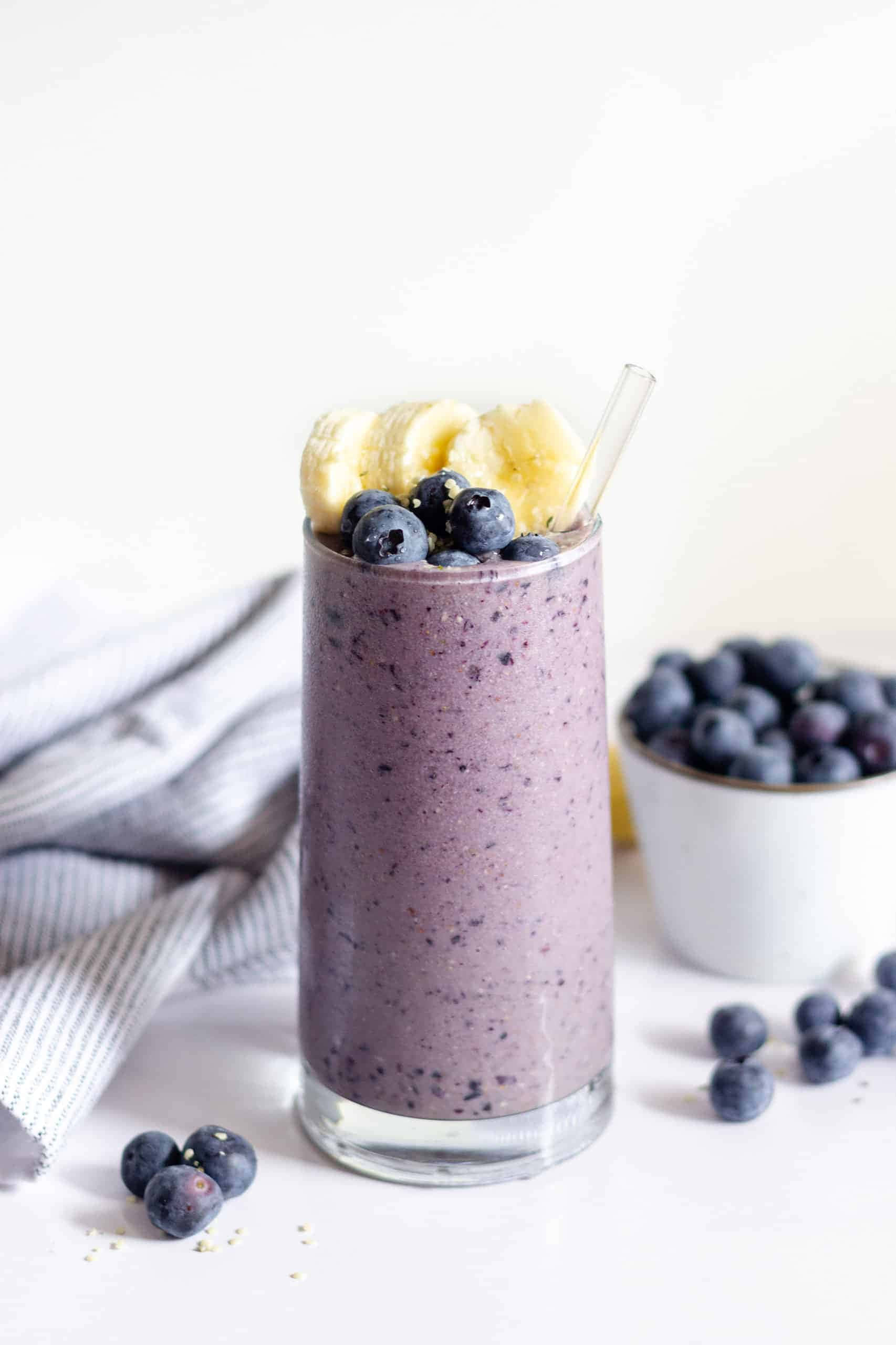 blueberry smoothie, purple blueberry banana smoothie, tall glass, 2K Phone Wallpaper