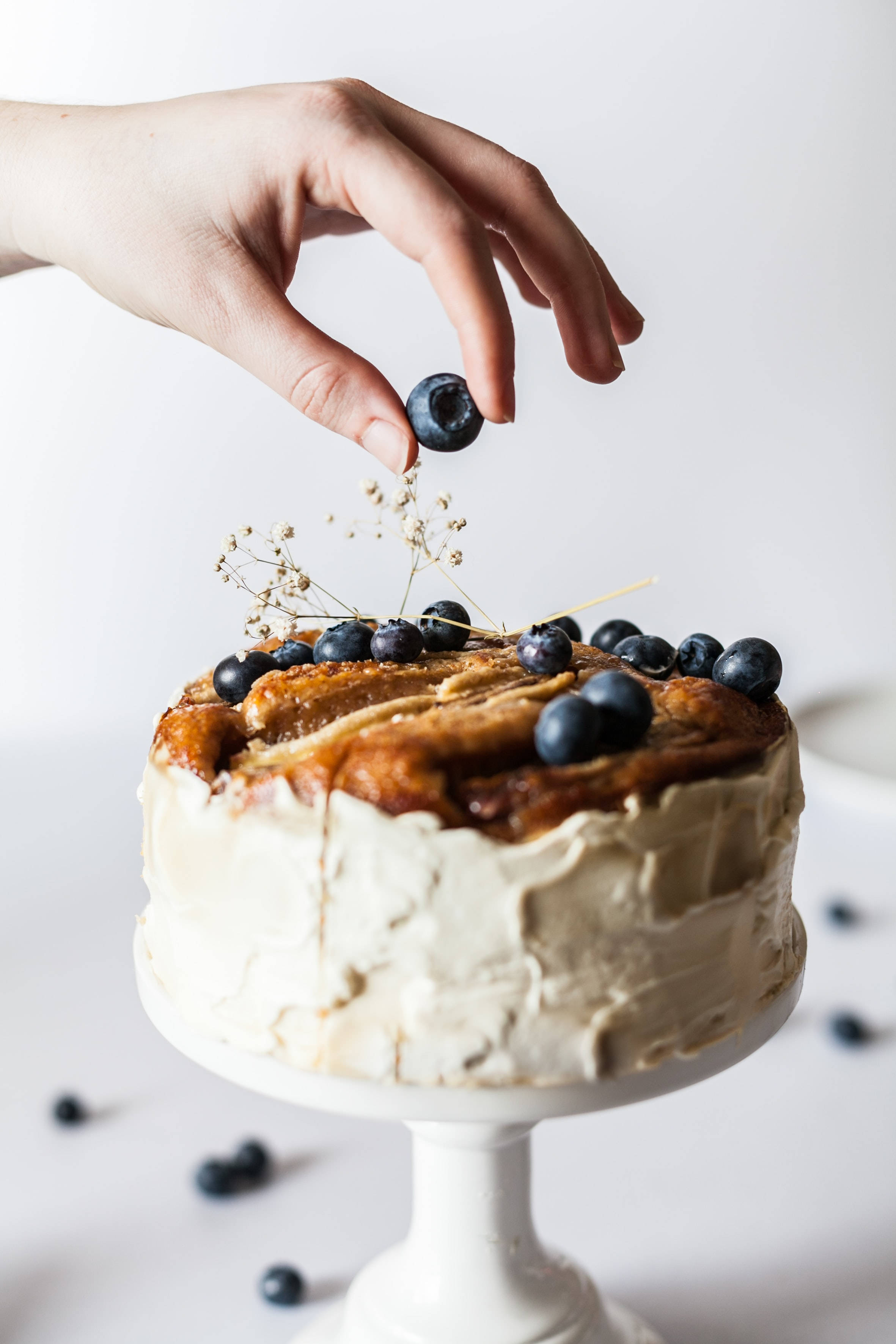 mini blueberry cake, blueberry, rustic cake, 2K Phone Wallpaper